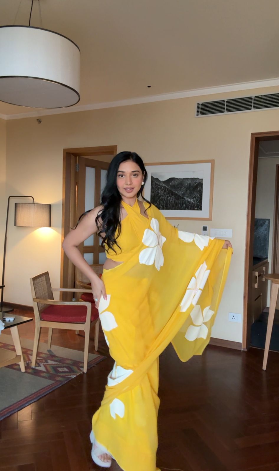 1-Minute Ready To Wear Yellow Georgette Saree With Unstitched Blouse.