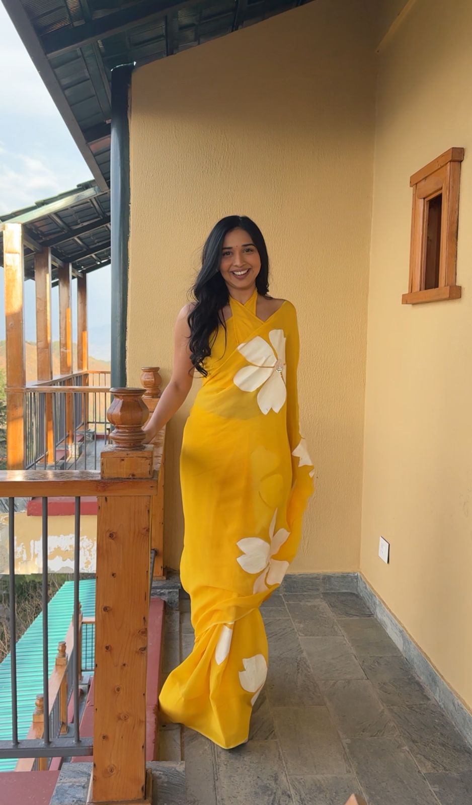 1-Minute Ready To Wear Yellow Georgette Saree With Unstitched Blouse.