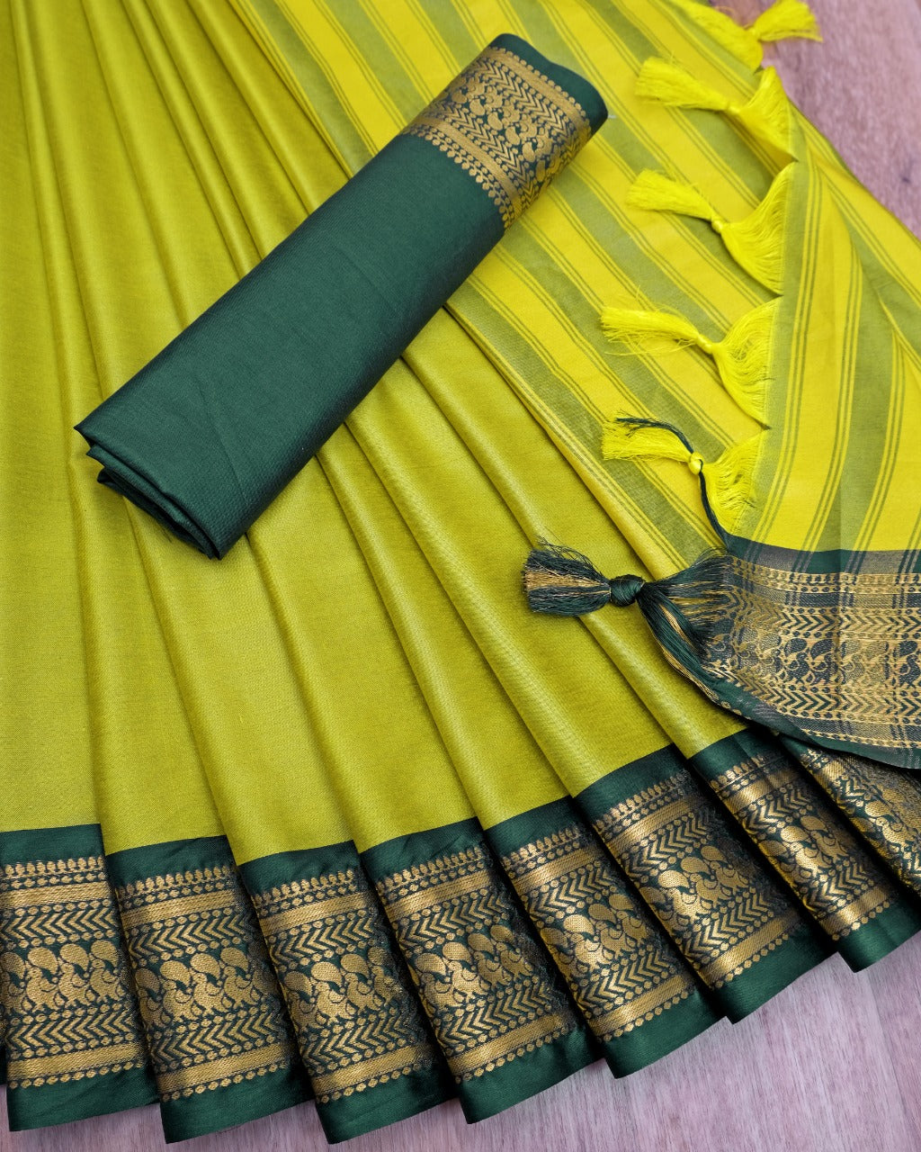 Light Yellow Green Copper Design Pallavi Cotton Silk Saree