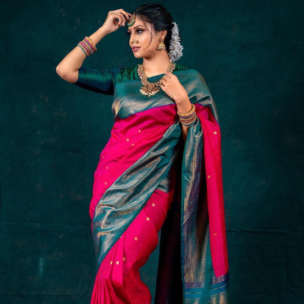 Rama and Dark Pink Golden Design Panther Pure Silk Saree