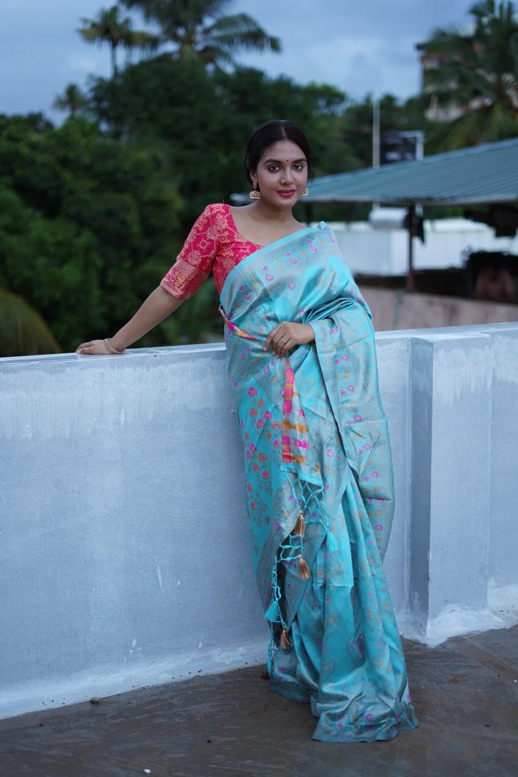 Sky and Pink Designer Rajdwari Dola Silk Saree