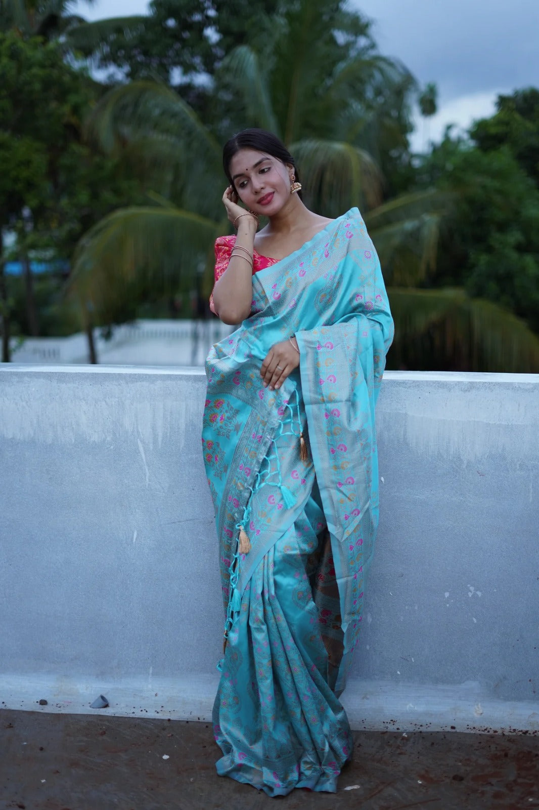 Sky and Pink Designer Rajdwari Dola Silk Saree