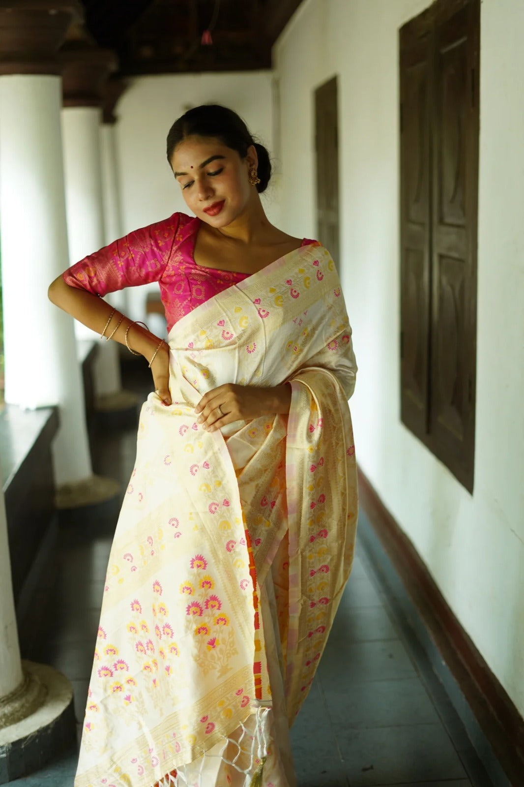 White and Pink Designer Rajdwari Dola Silk Saree