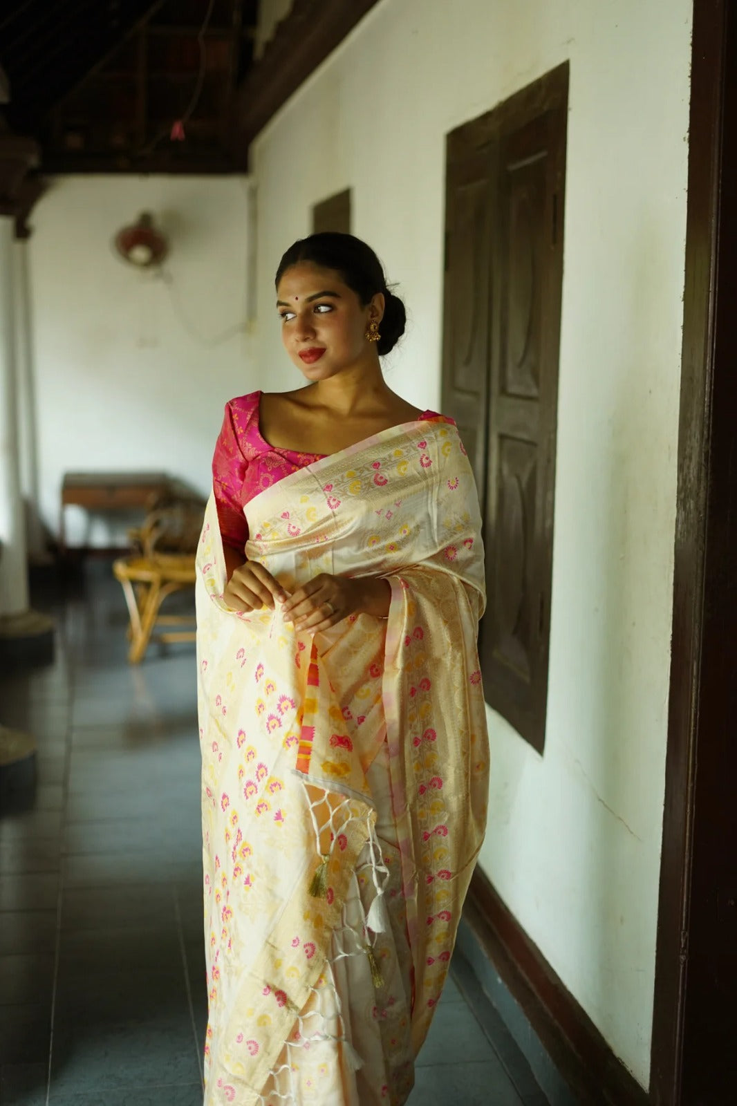 White and Pink Designer Rajdwari Dola Silk Saree