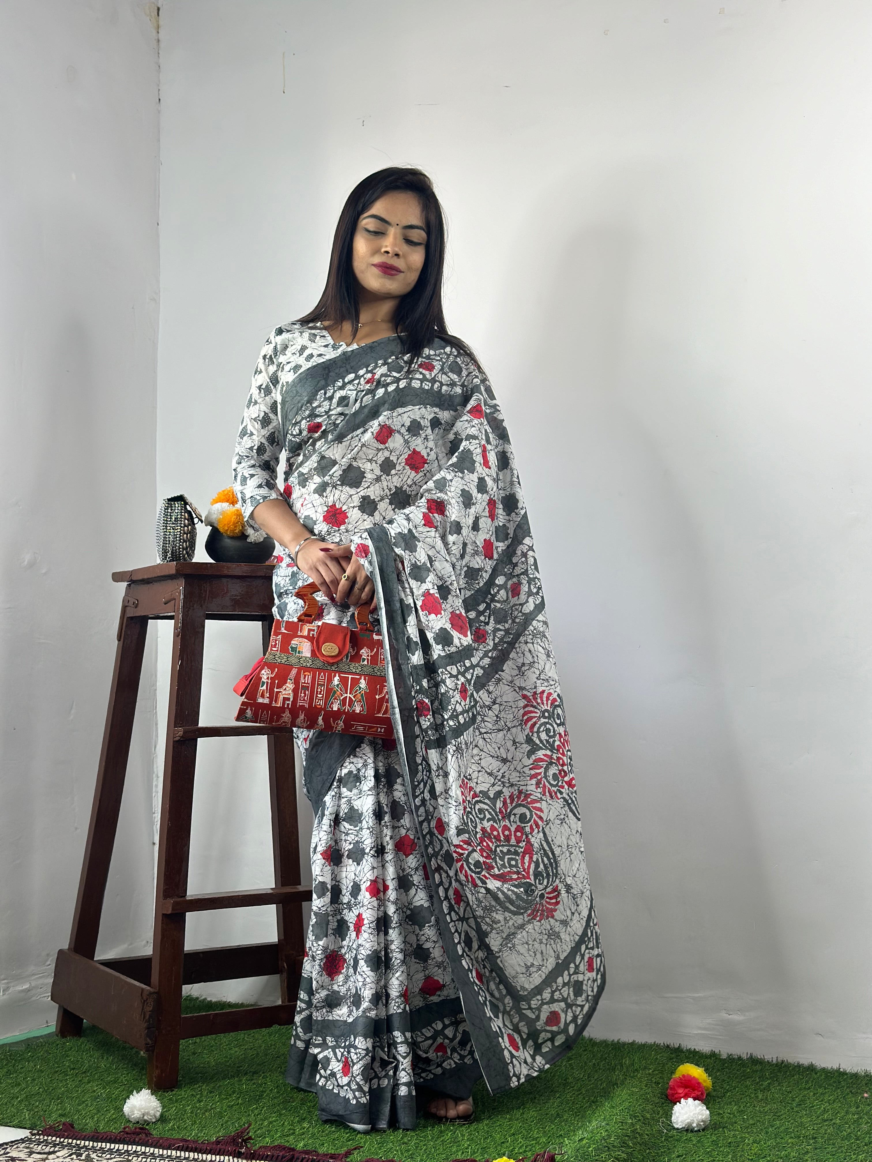 Beautiful Printed Soft Pure Cotton Saree With Unstitched Blouse.