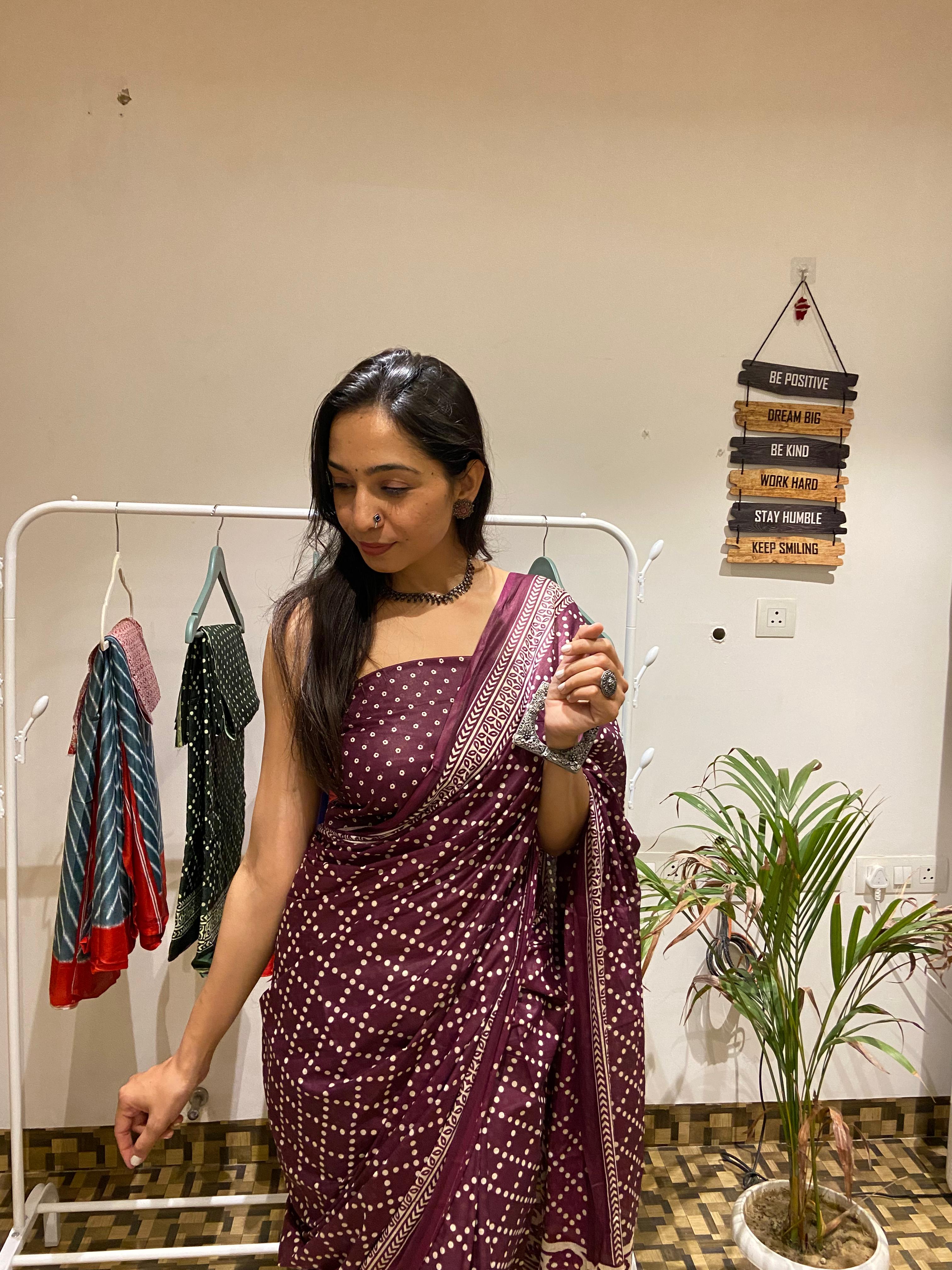 Maroon Printed 100% Soft Pure Cotton Saree With Unstitched Blouse.