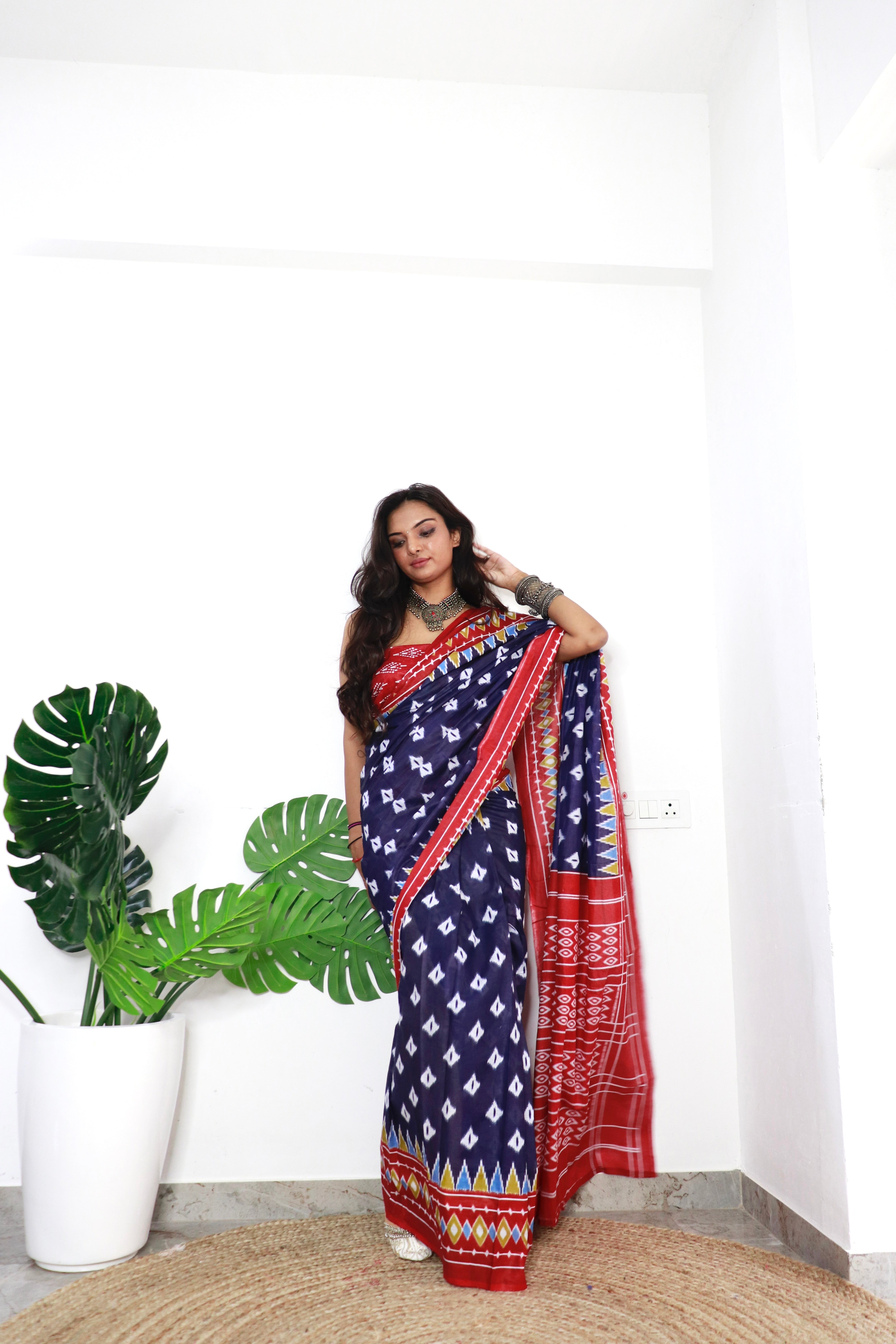 Royal Blue Printed 100% Soft Pure Cotton Saree With Unstitched Blouse.