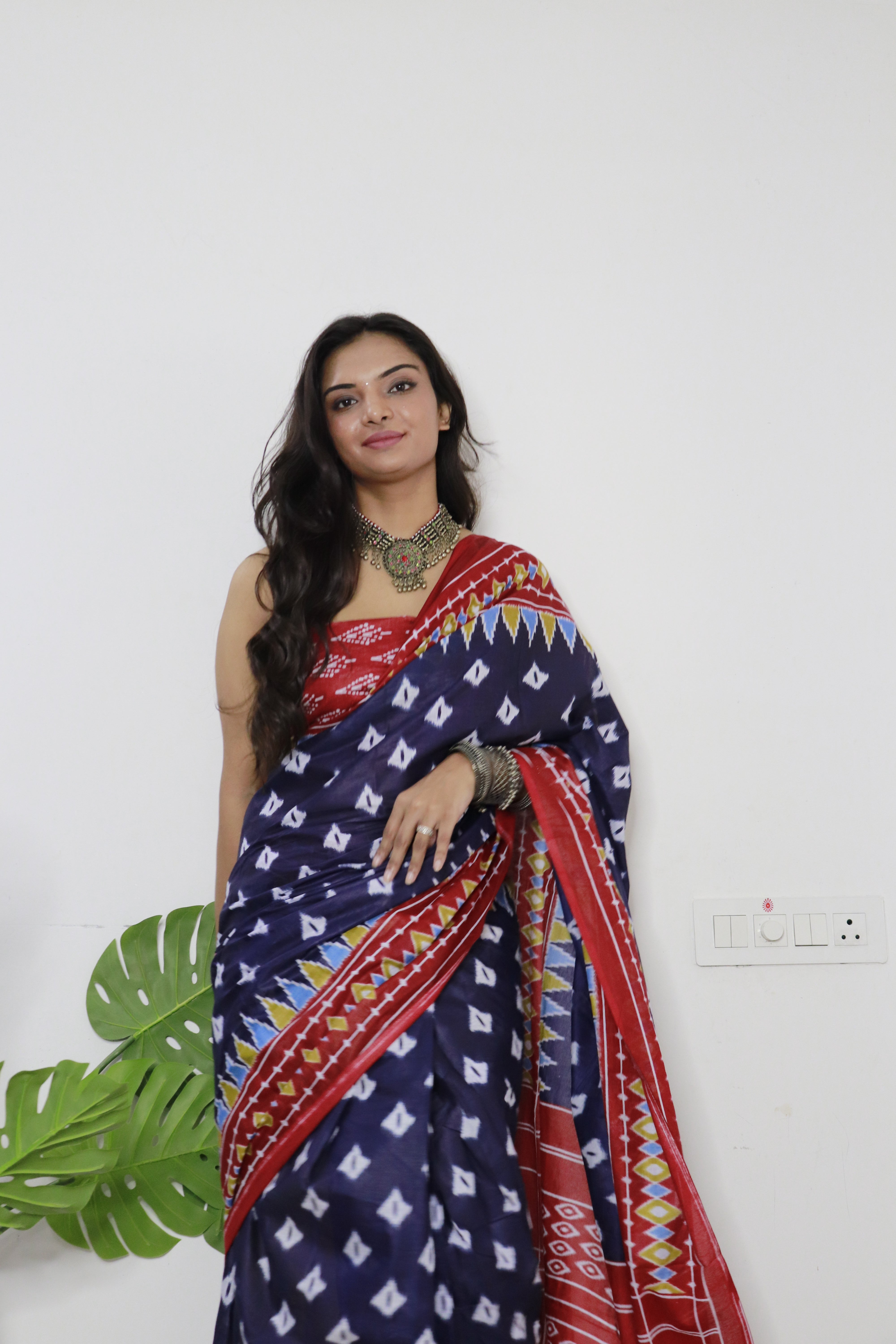 Royal Blue Printed 100% Soft Pure Cotton Saree With Unstitched Blouse.