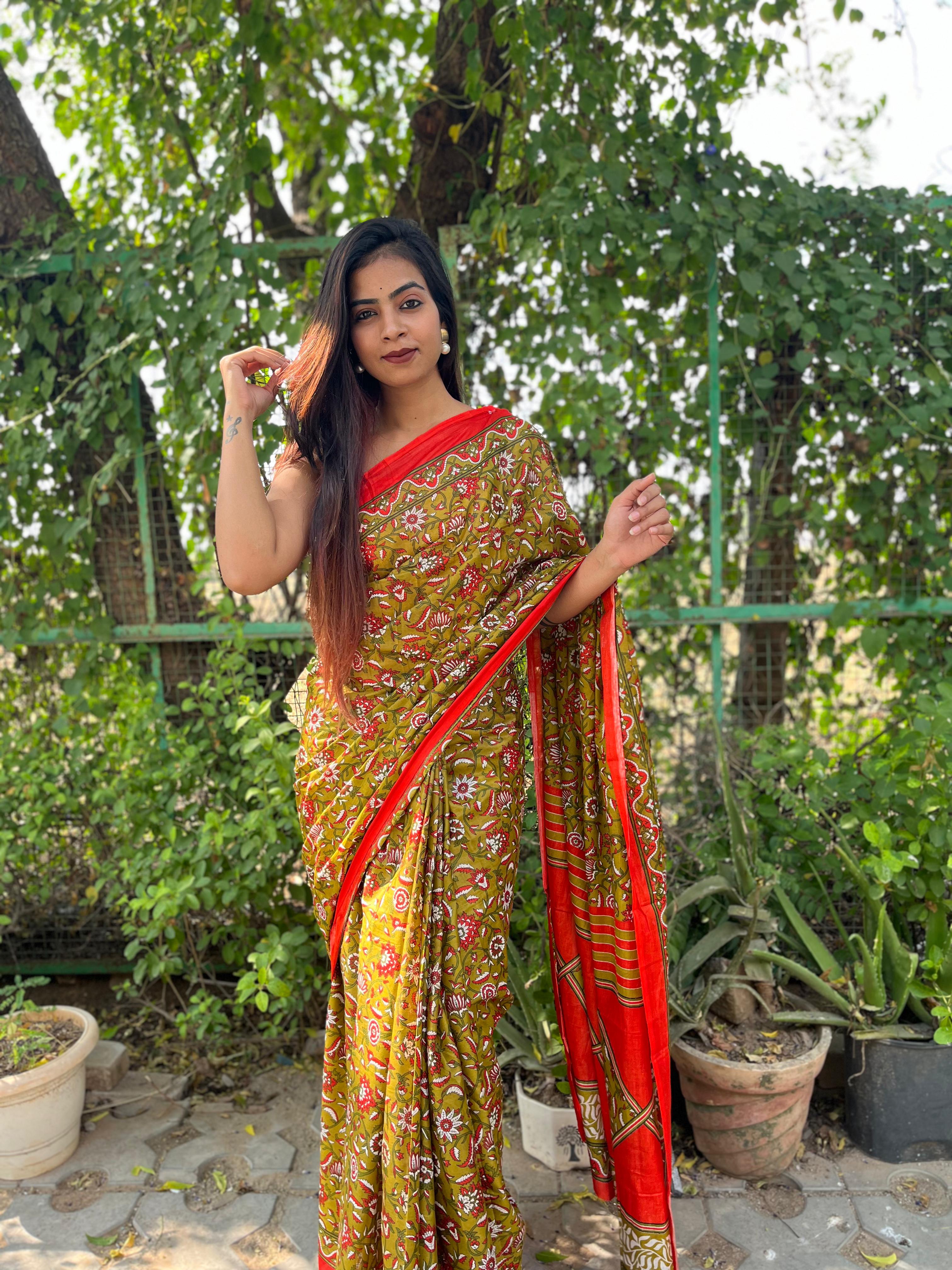 Printed Soft Pure Cotton Saree With Unstitched Blouse.