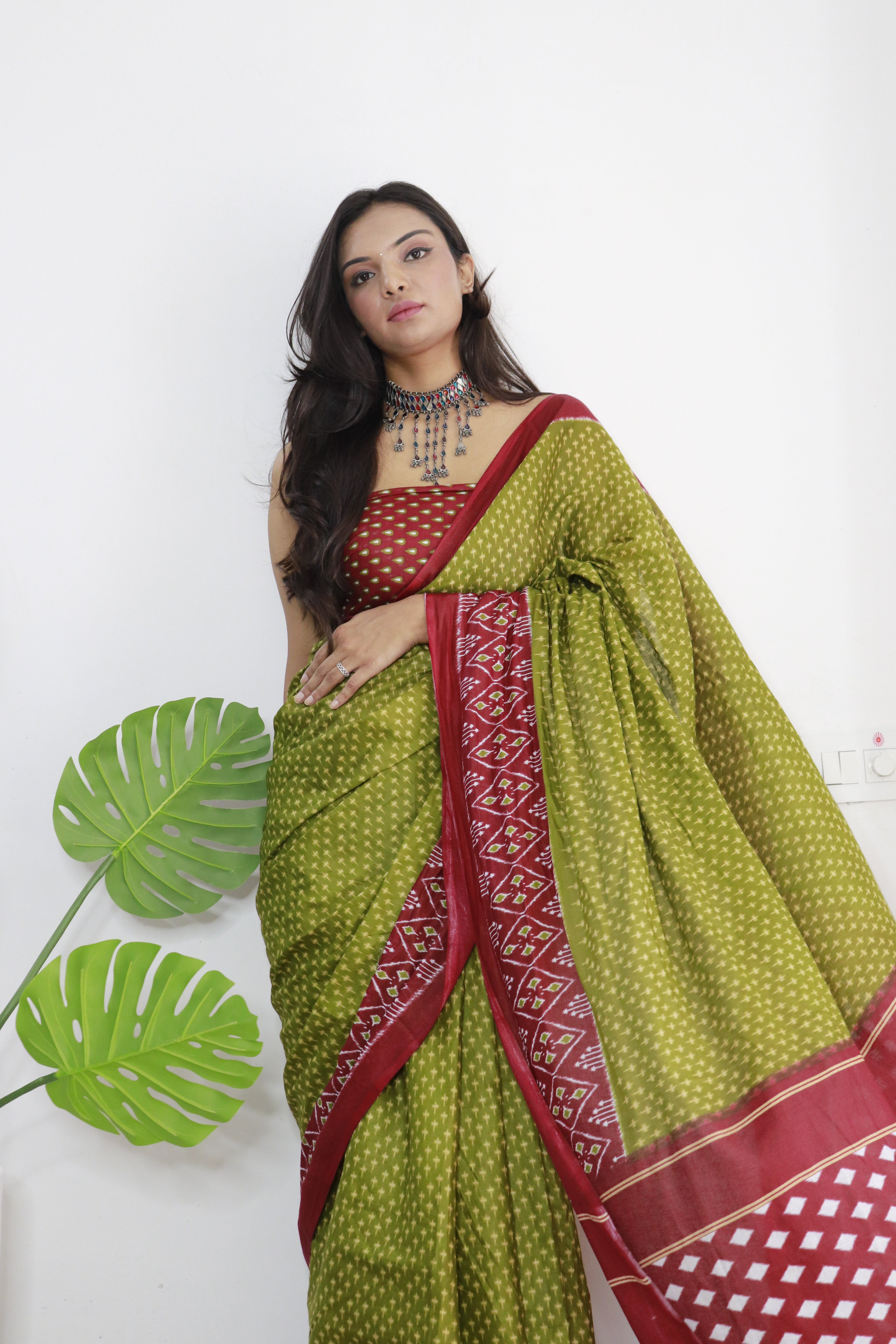 Maroon Printed 100% Soft Pure Cotton Saree With Unstitched Blouse.