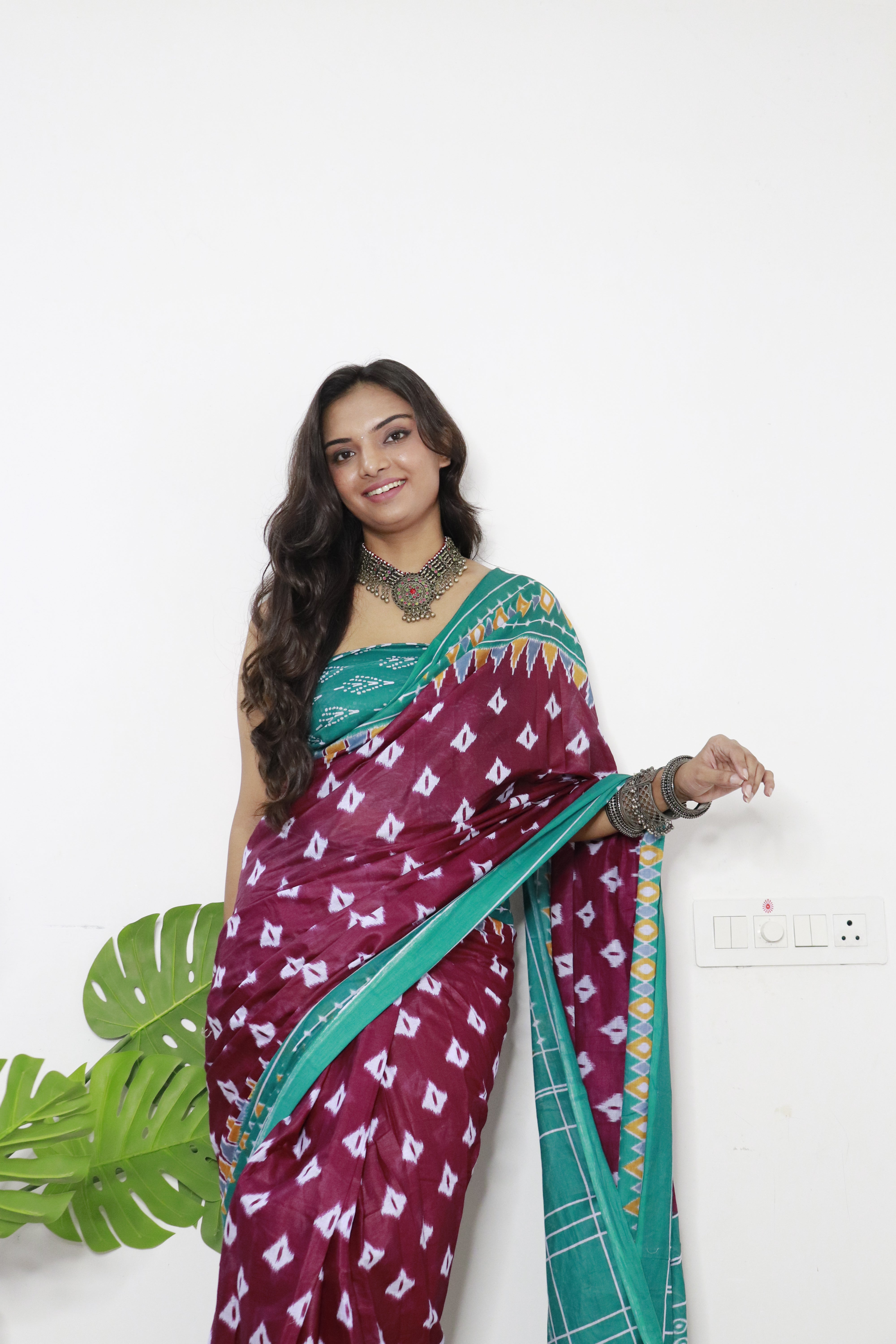 Maroon Printed 100% Soft Pure Cotton Saree With Unstitched Blouse.