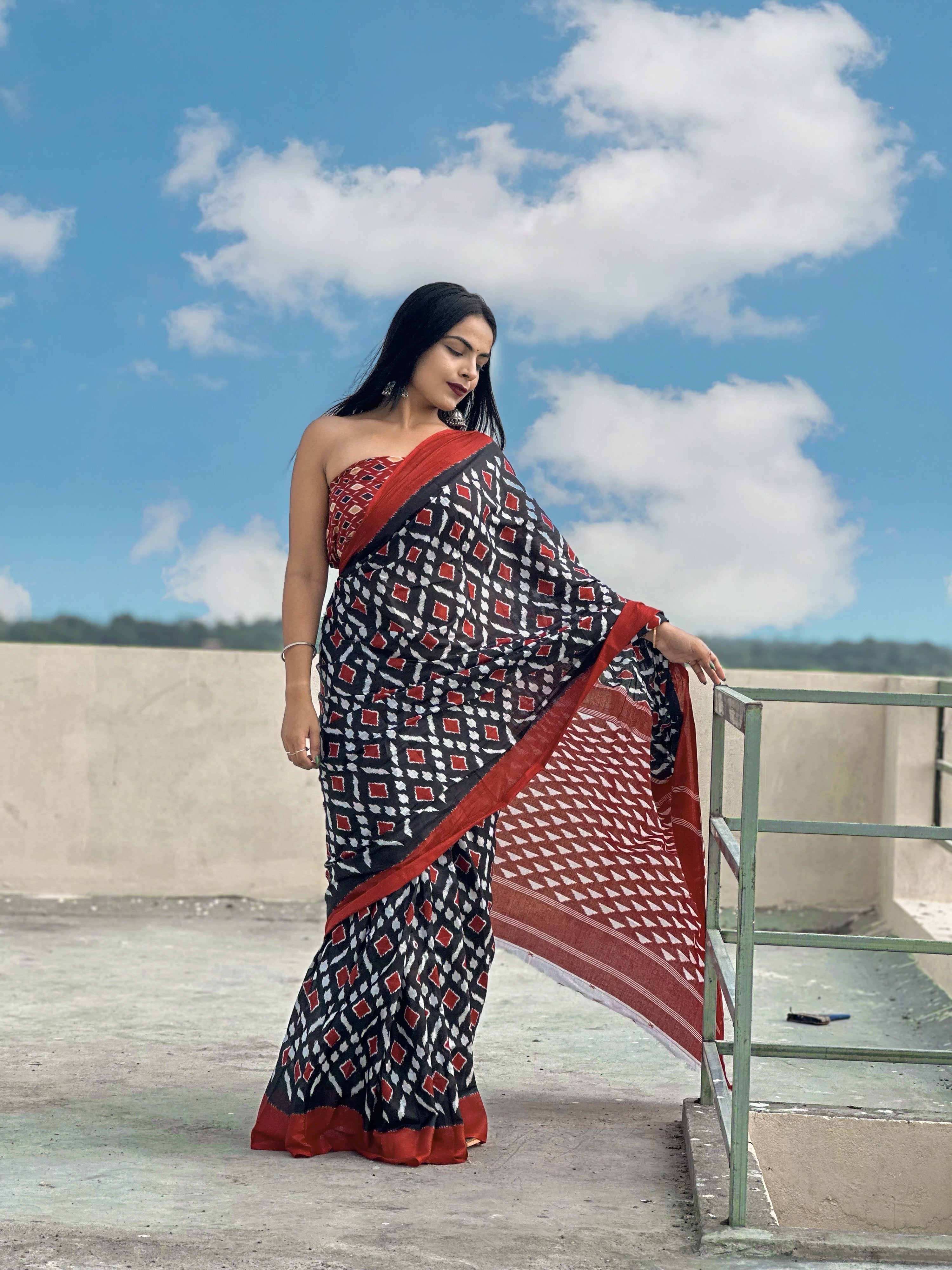 Beautiful Printed Soft Pure Cotton Saree With Unstitched Blouse.