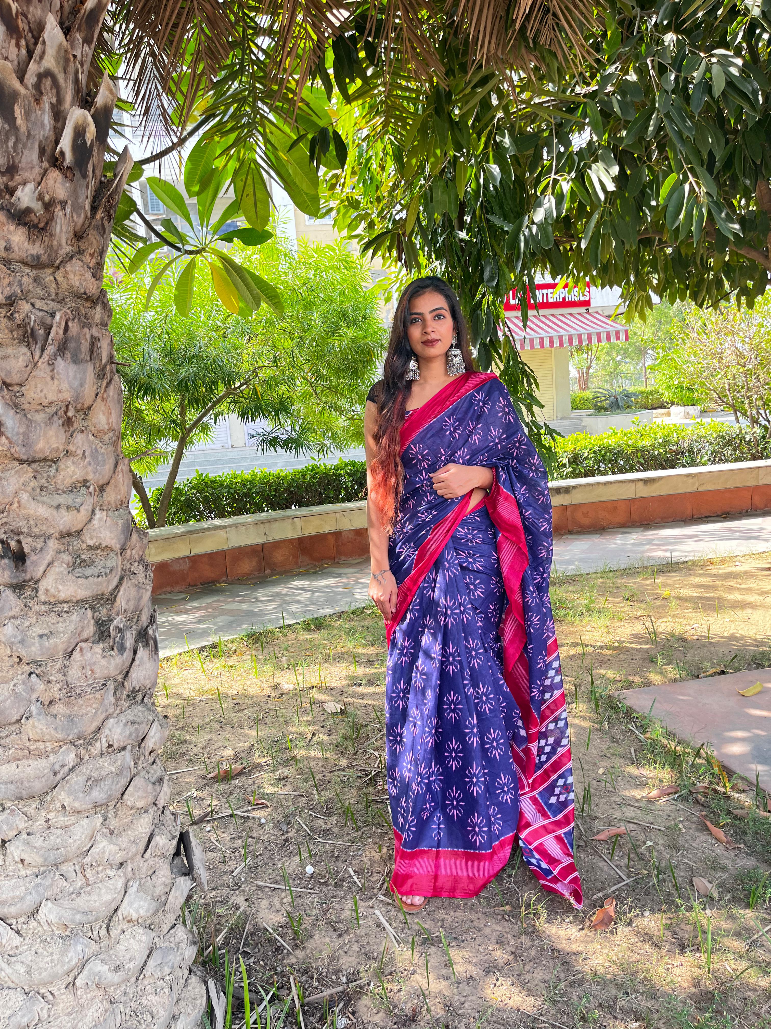 Printed Soft Pure Cotton Saree With Unstitched Blouse.