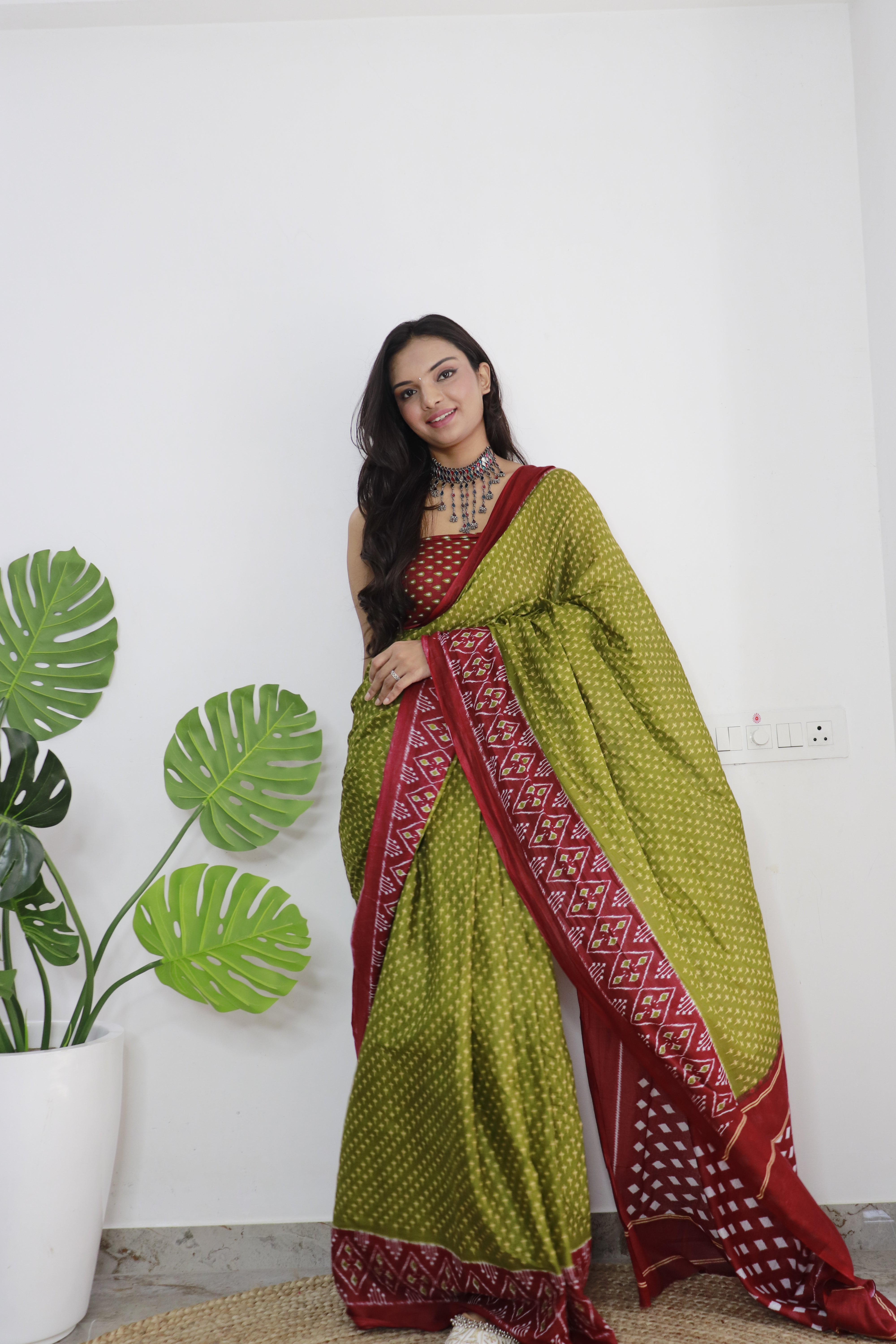 Maroon Printed 100% Soft Pure Cotton Saree With Unstitched Blouse.