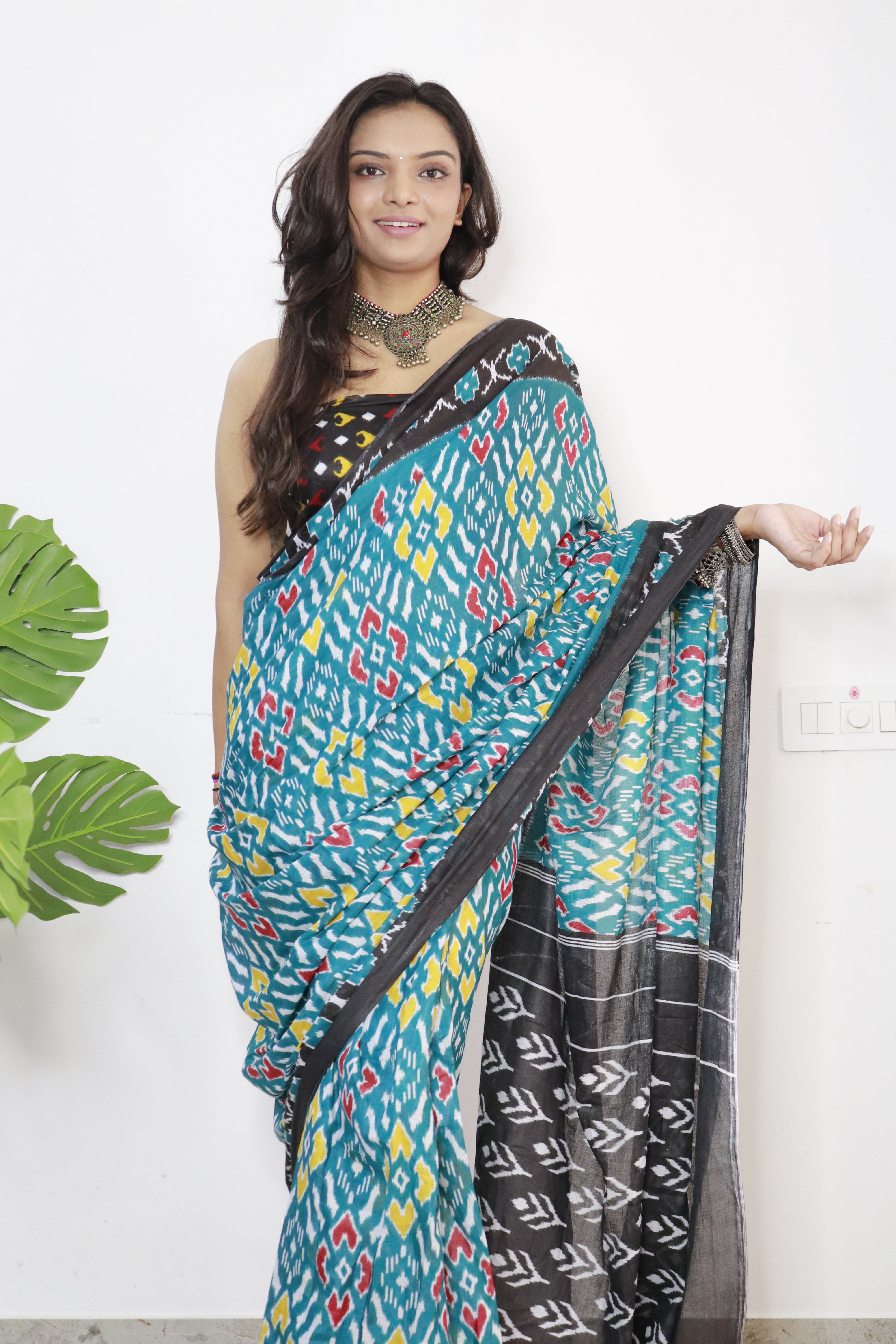 Sea Green Maroon Printed 100% Soft Pure Cotton Saree With Unstitched Blouse.