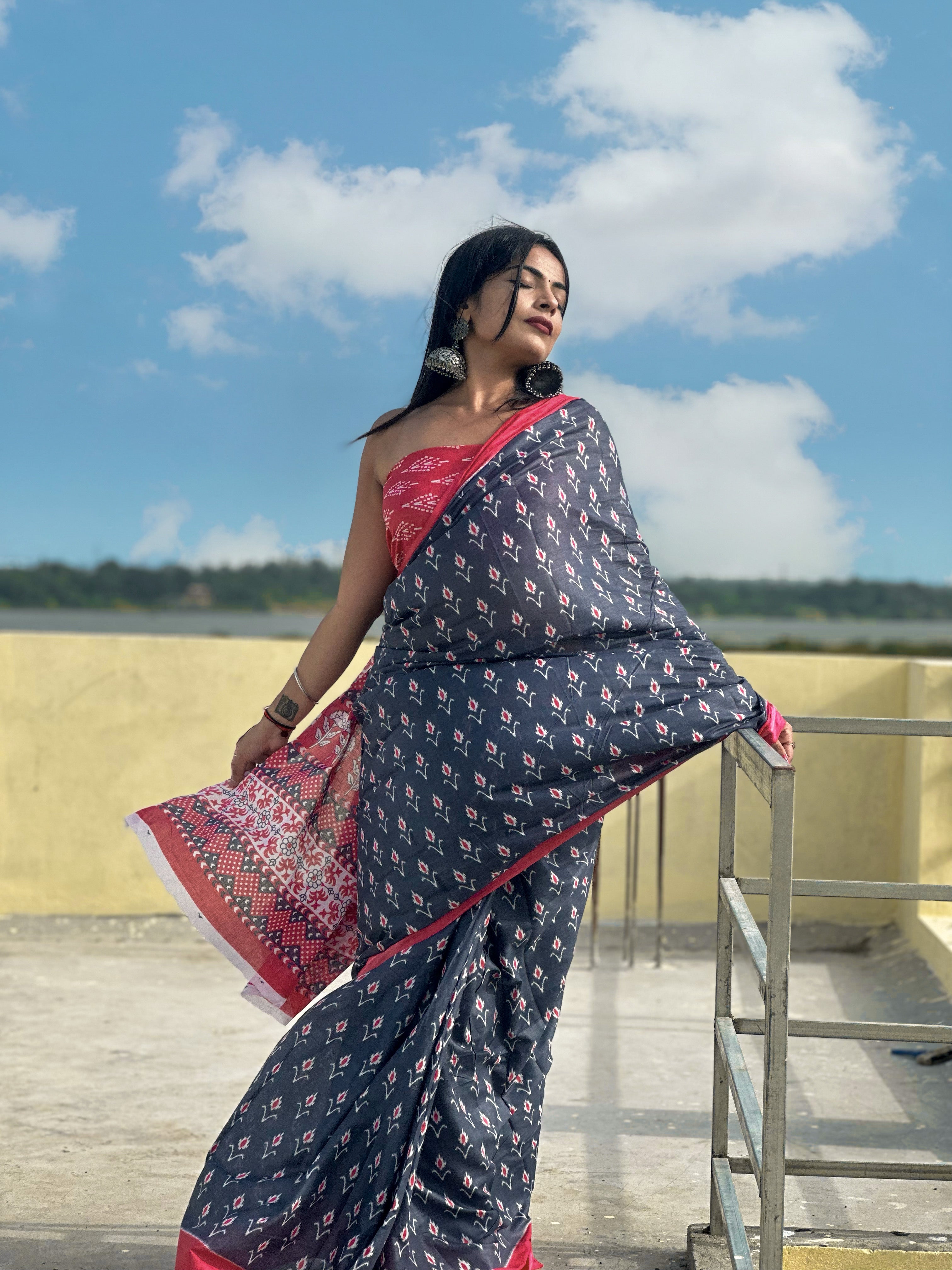 Beautiful Printed Soft Pure Cotton Saree With Unstitched Blouse.