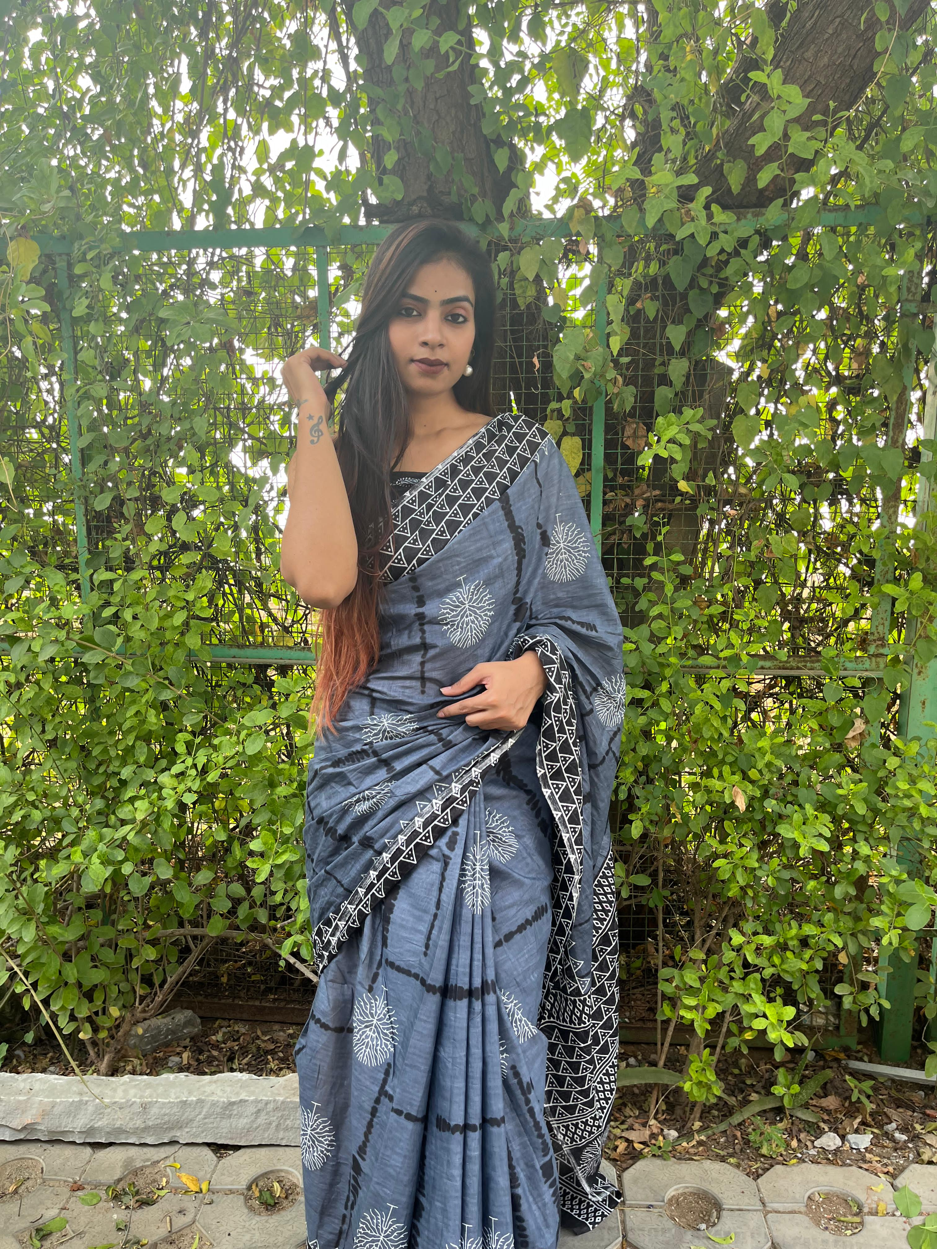 Printed Soft Pure Cotton Saree With Unstitched Blouse.