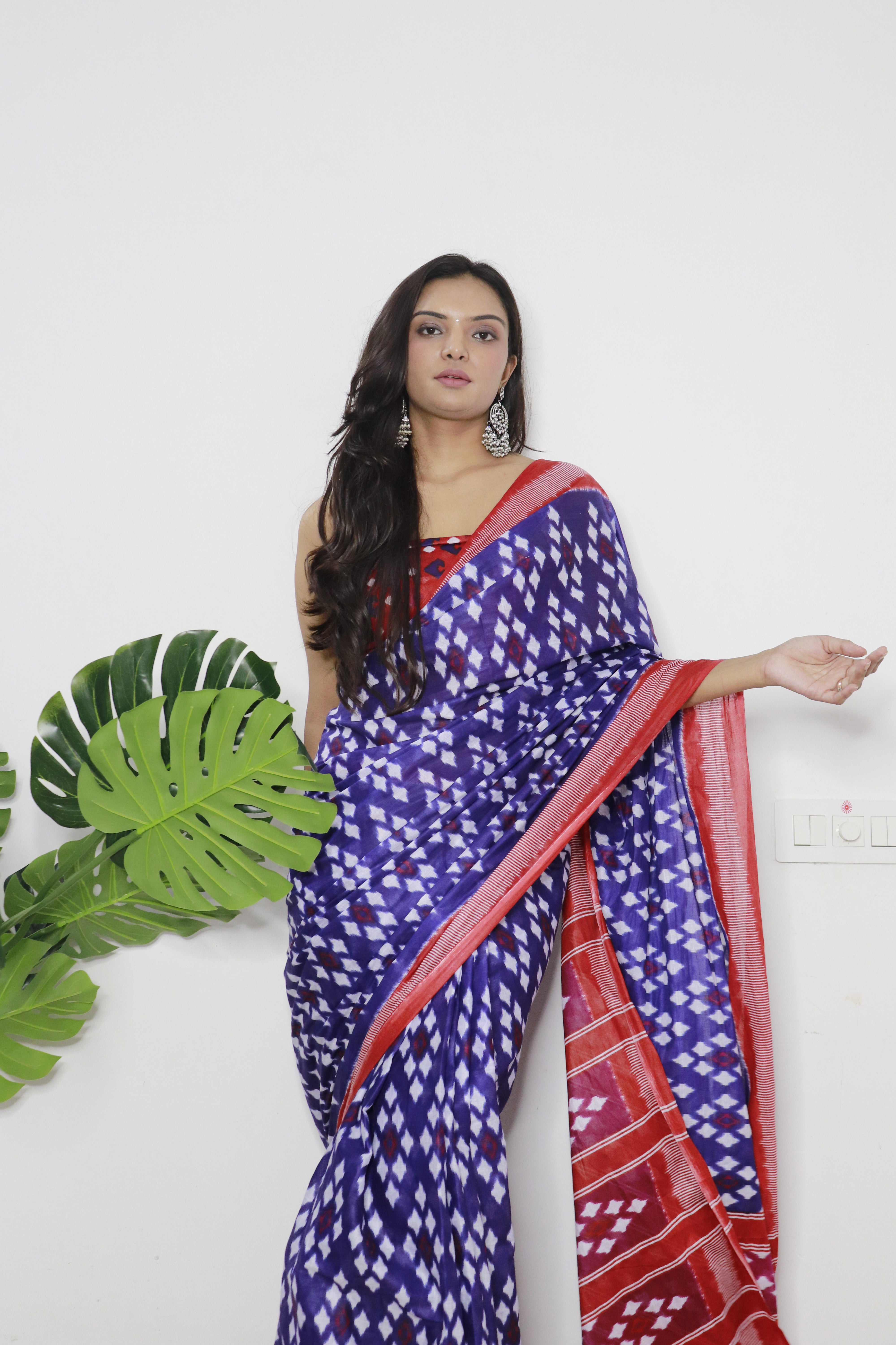 Printed Soft Pure Cotton Saree With Unstitched Blouse.