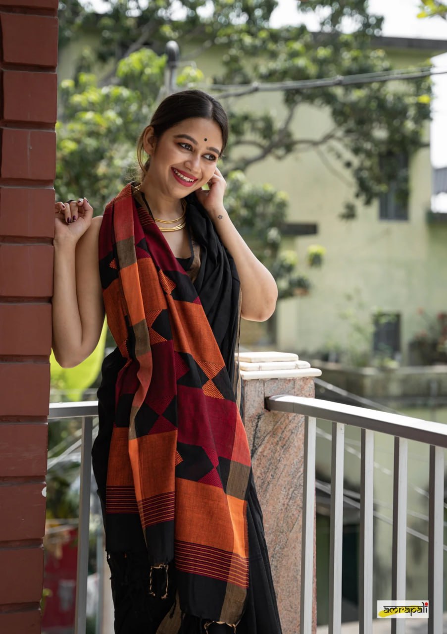 Black and Red Snap Cotton Saree