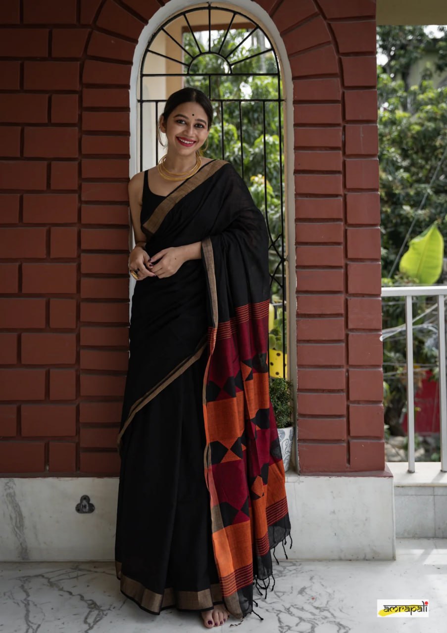 Black and Red Snap Cotton Saree