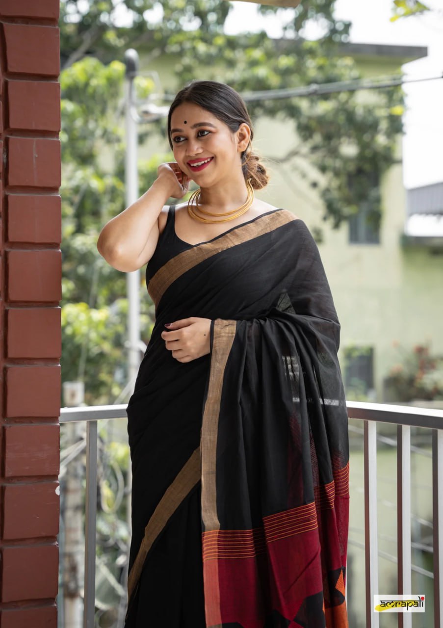 Black and Red Snap Cotton Saree