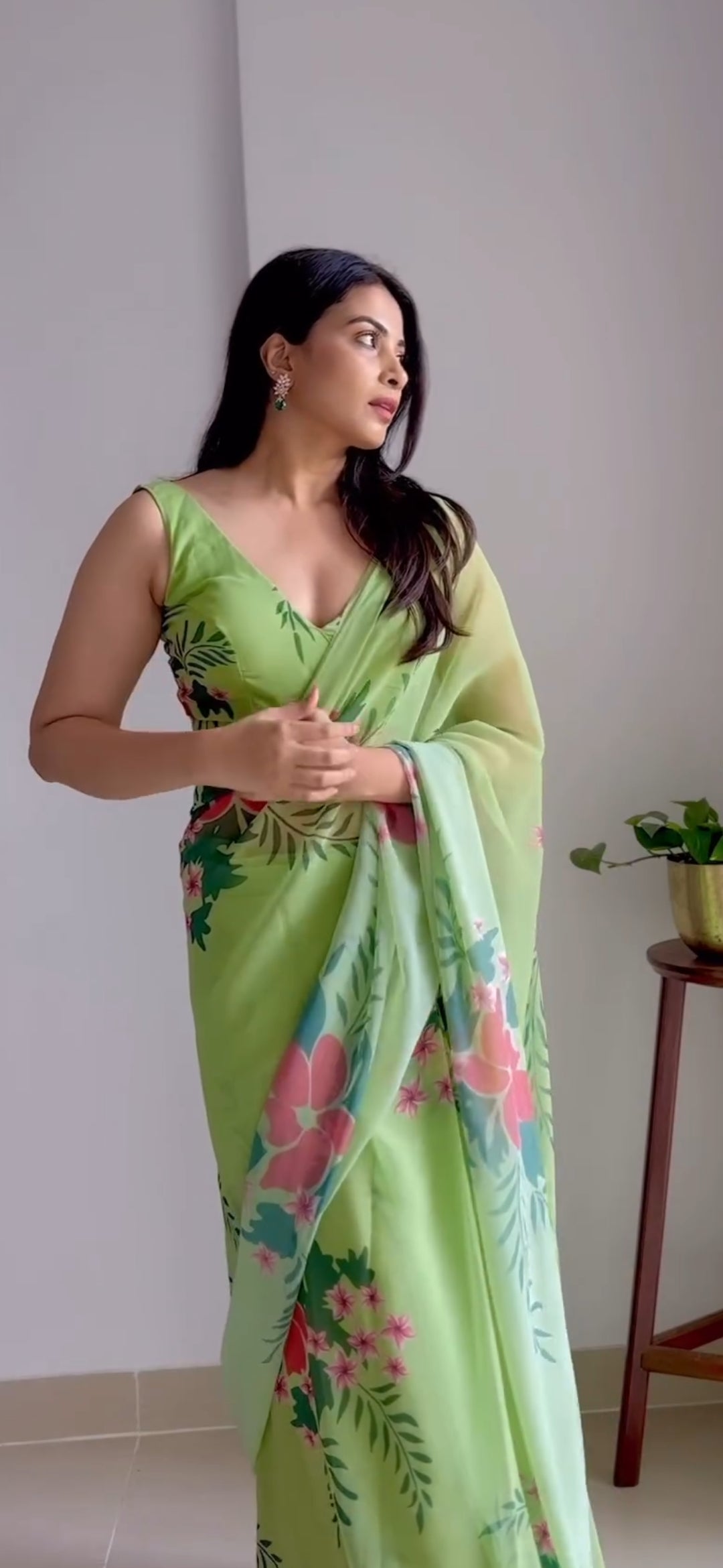 1-Minute Ready To Wear Pista Georgette Saree With Unstitched Blouse.