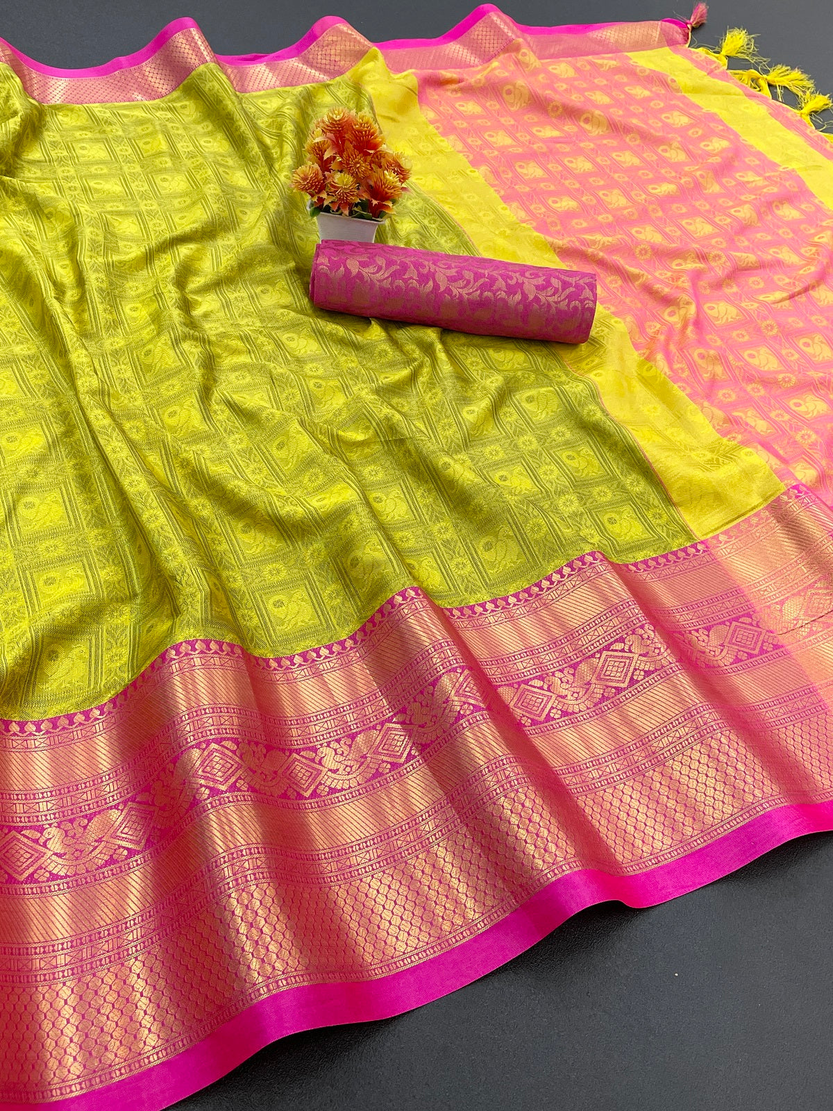 Lemon Pink Tapsi  Kanjivaram Silk Saree