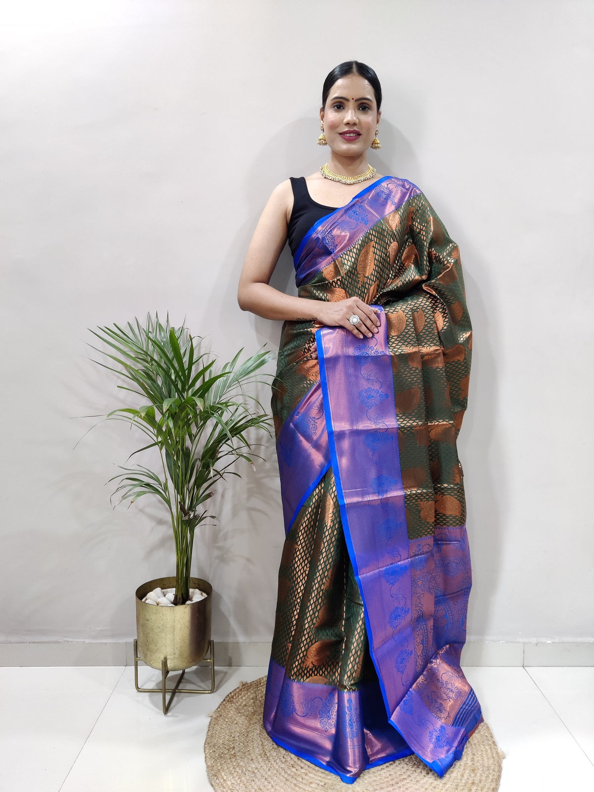 Green and Copper Vadii Kanjivaram Silk Saree