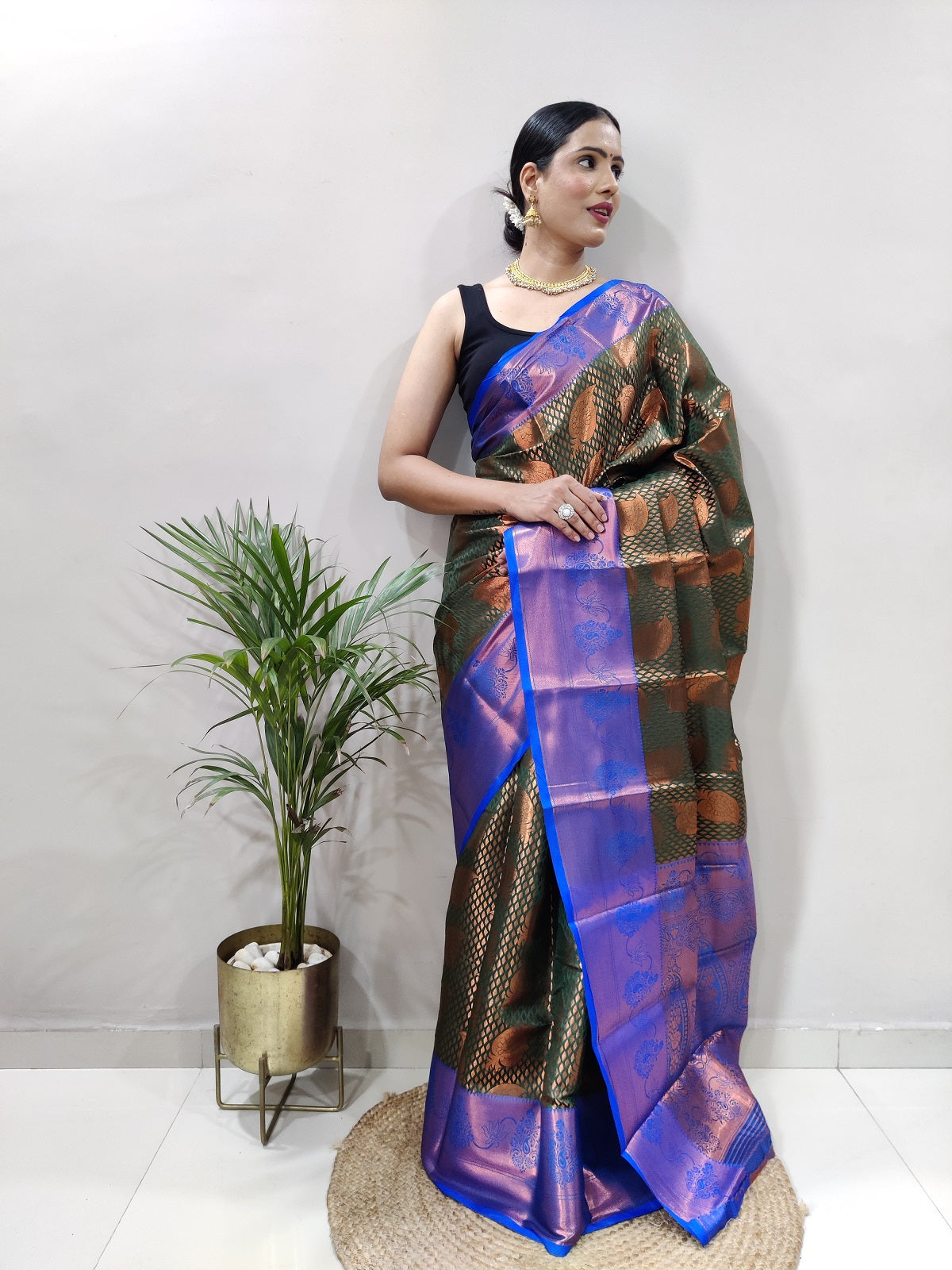 Green and Copper Vadii Kanjivaram Silk Saree