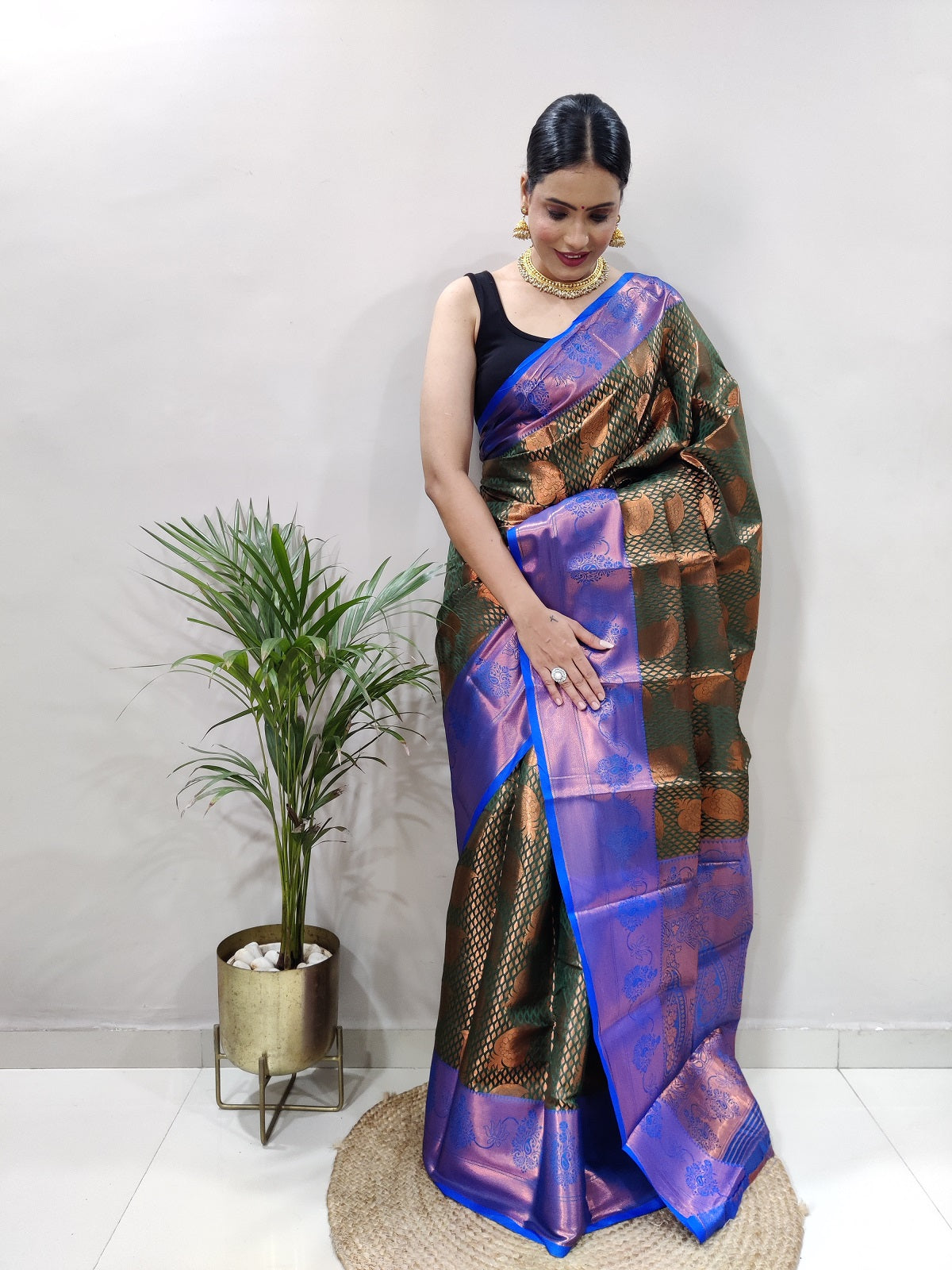 Green and Copper Vadii Kanjivaram Silk Saree