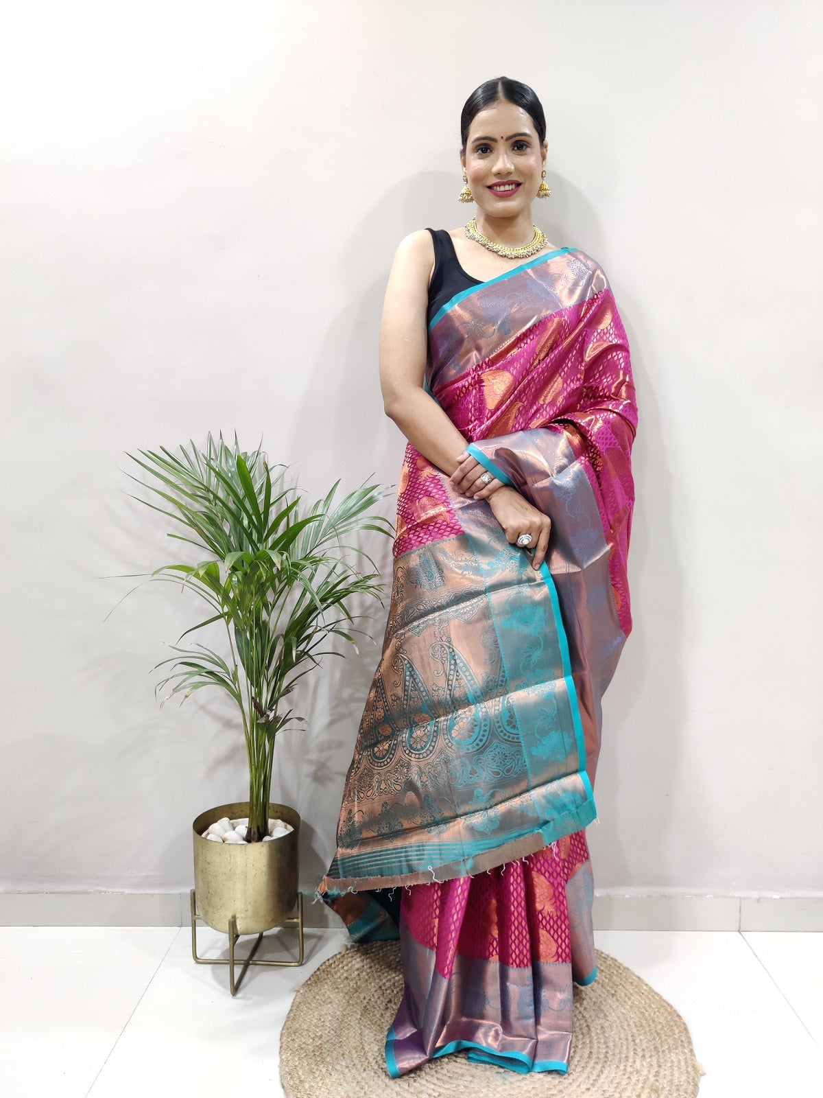 Pink and Rama Copper Vadii Kanjivaram Silk Saree