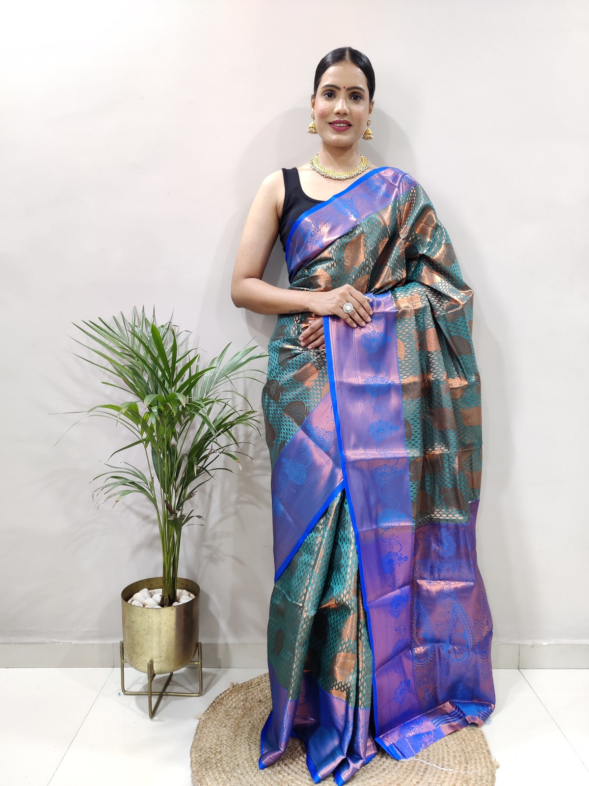 Rama and Green Copper Vadii Kanjivaram Silk Saree