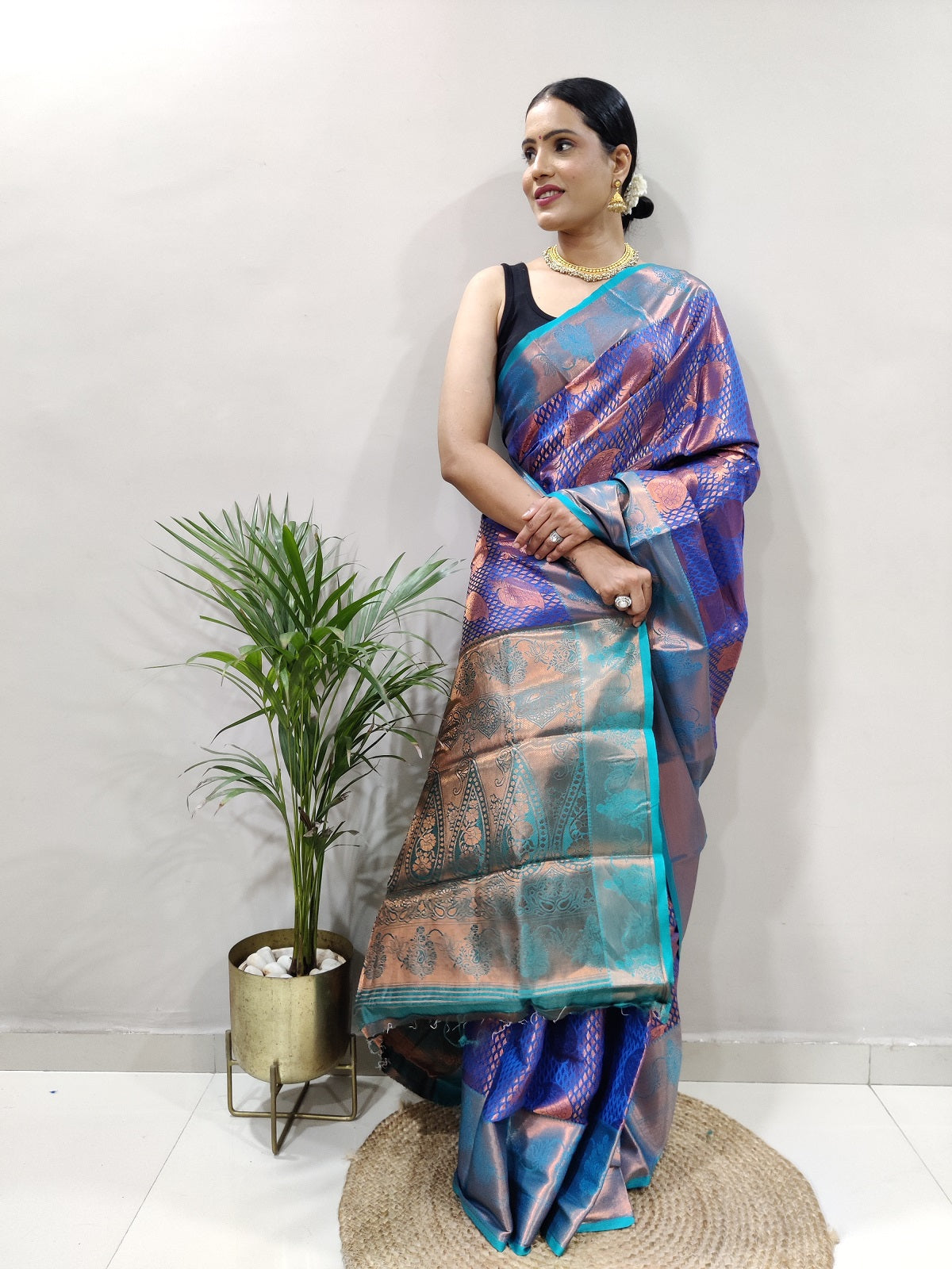 Royal Blue and Rama Copper Vadii Kanjivaram Silk Saree