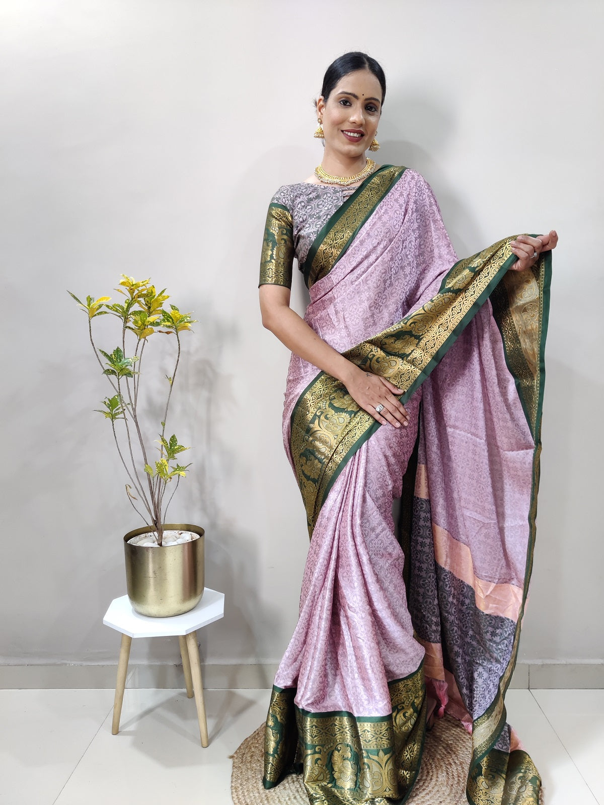 Baby Pink and Green Varuni Kanjivaram Silk Saree