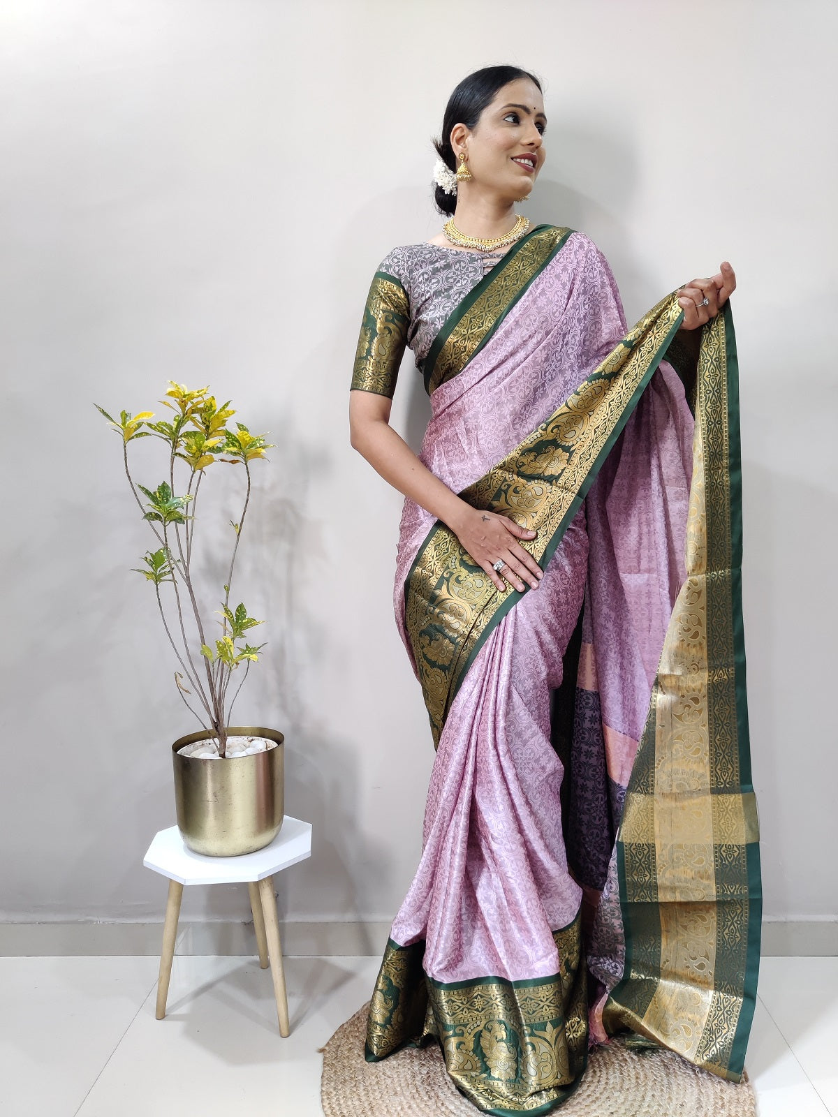 Baby Pink and Green Varuni Kanjivaram Silk Saree