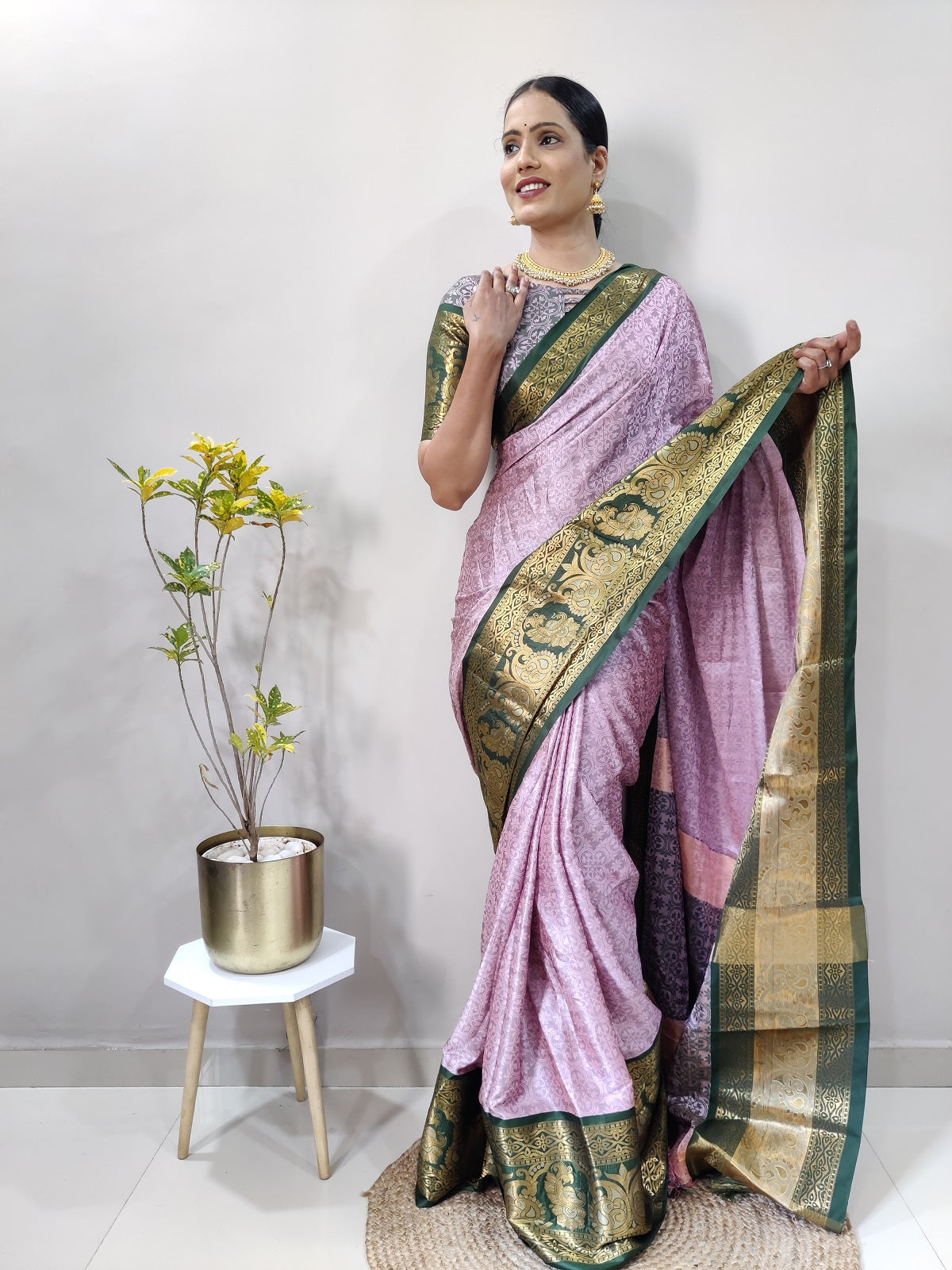 Baby Pink and Green Varuni Kanjivaram Silk Saree