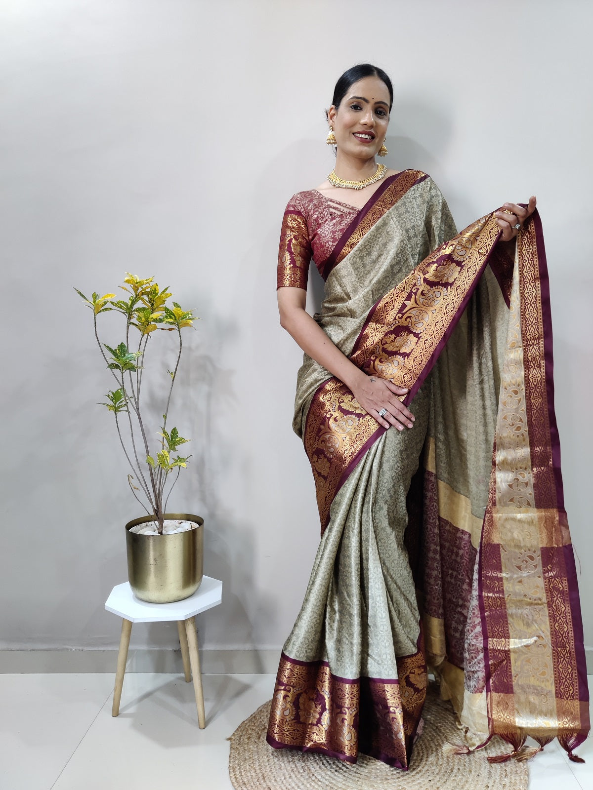 Chiku and Brown Varuni Kanjivaram Silk Saree