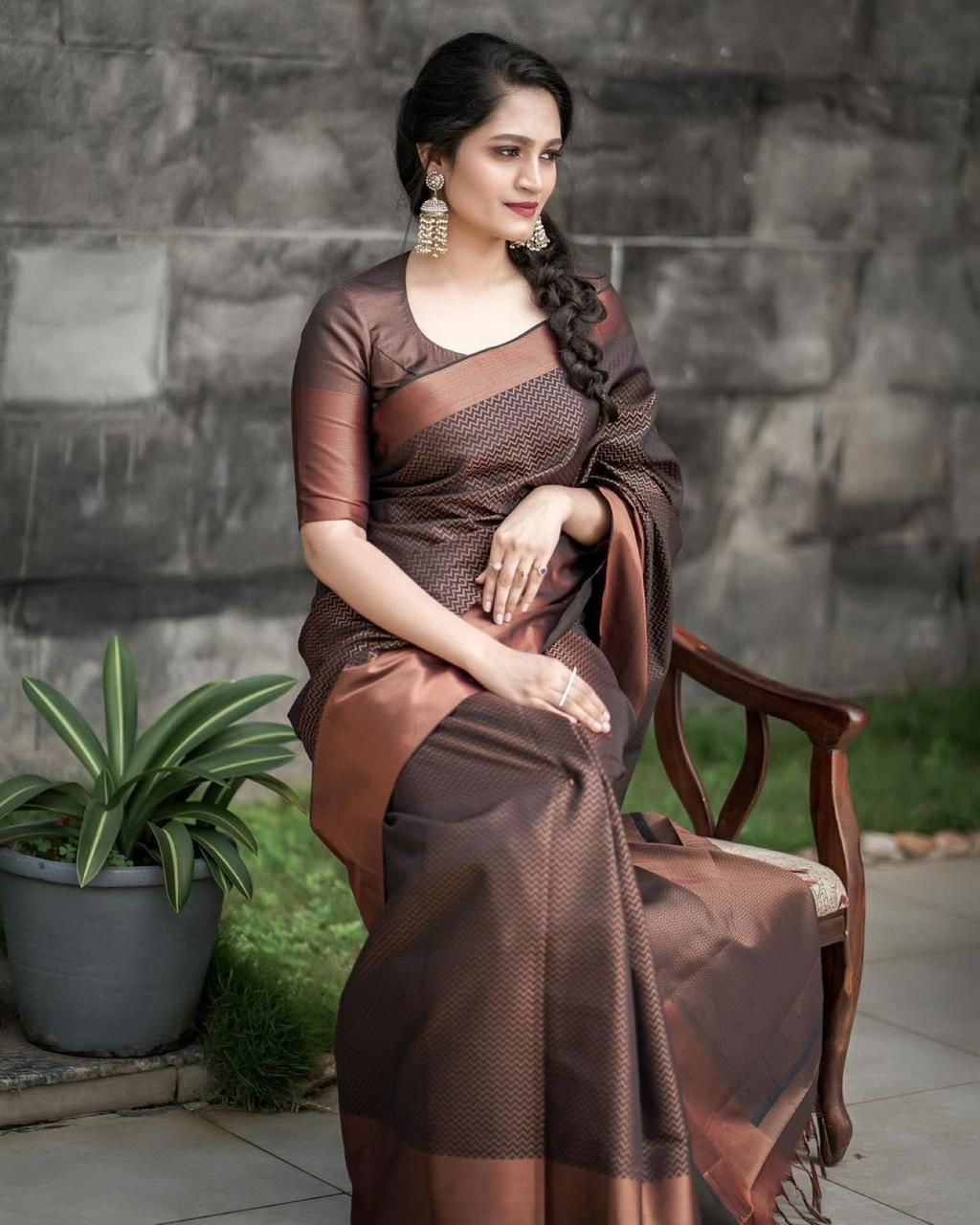 Brown Golden Design Boarder WaveBanarasi Silk Saree