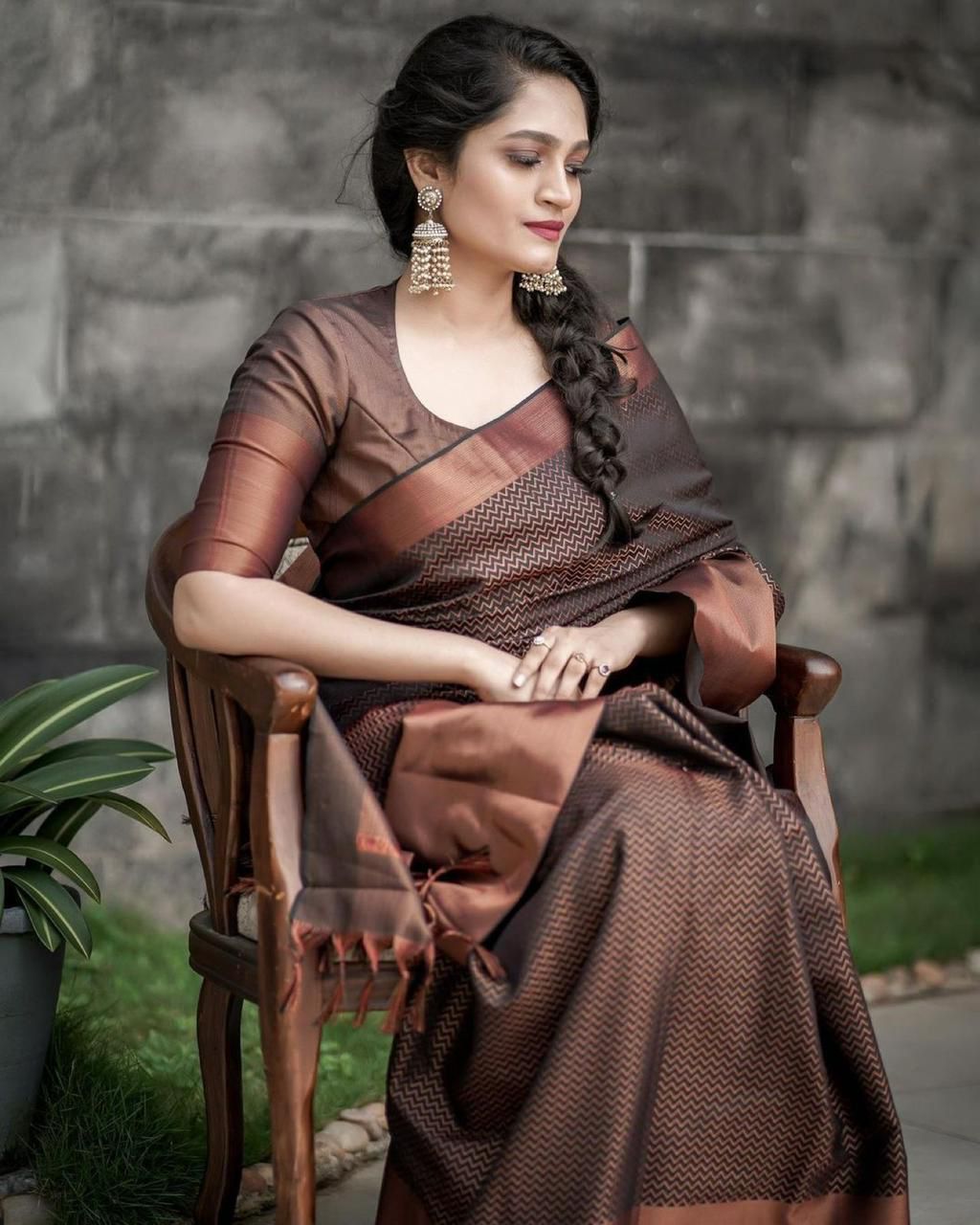 Brown Golden Design Boarder WaveBanarasi Silk Saree