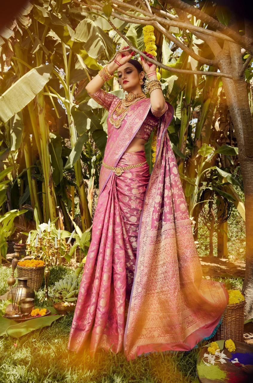 Light Pink Golden Design Boarder Famous Kanjivaram Silk Saree