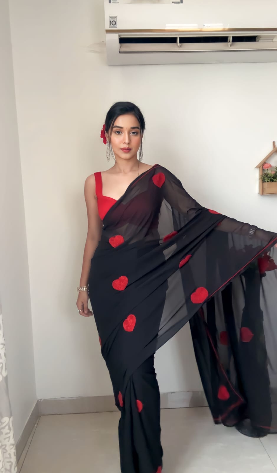 1-Minute Ready To Wear Georgette  Black Saree With Unstitched Blouse.