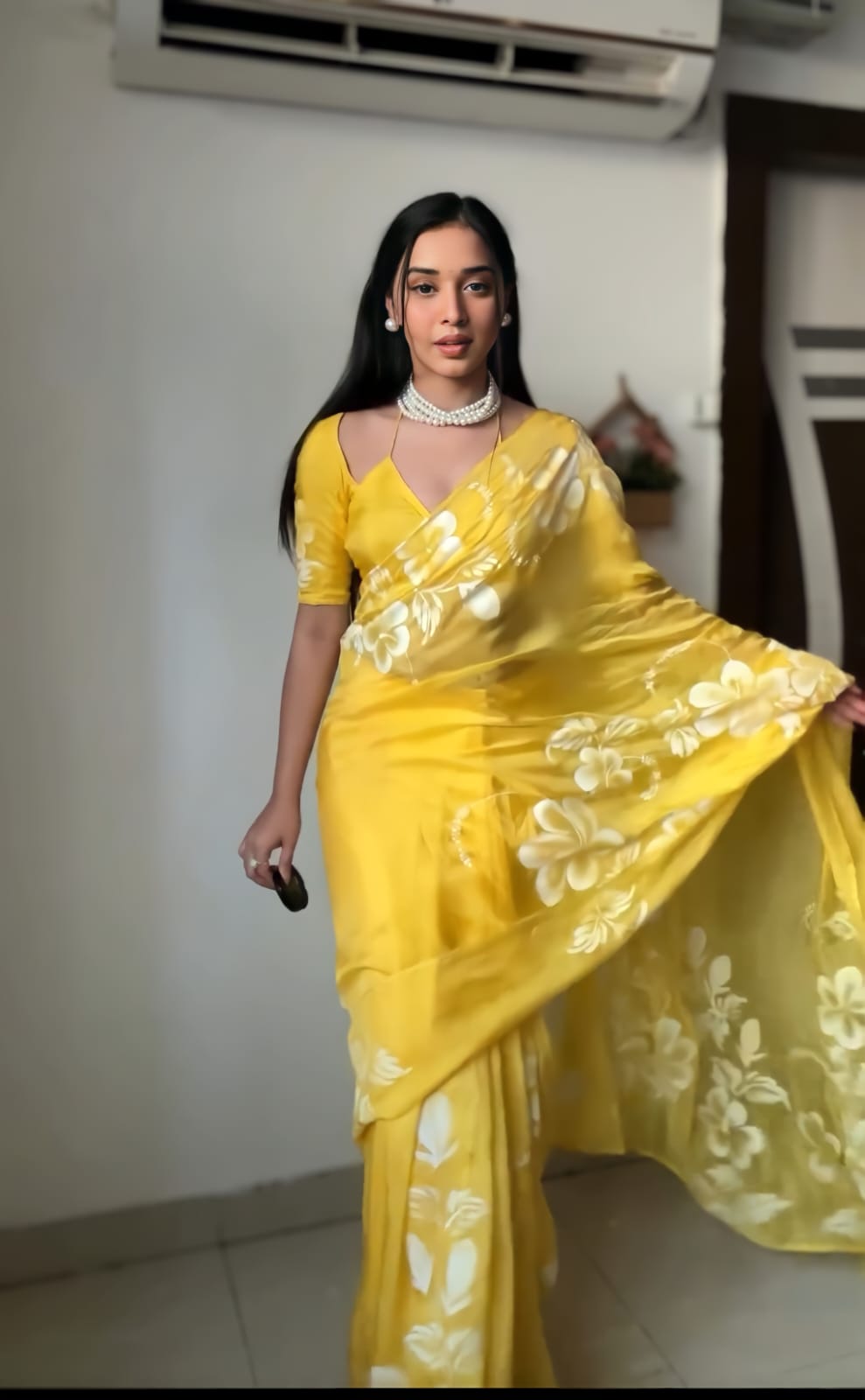 1-Minute Ready To Wear Yellow Georgette Saree With Unstitched Blouse.