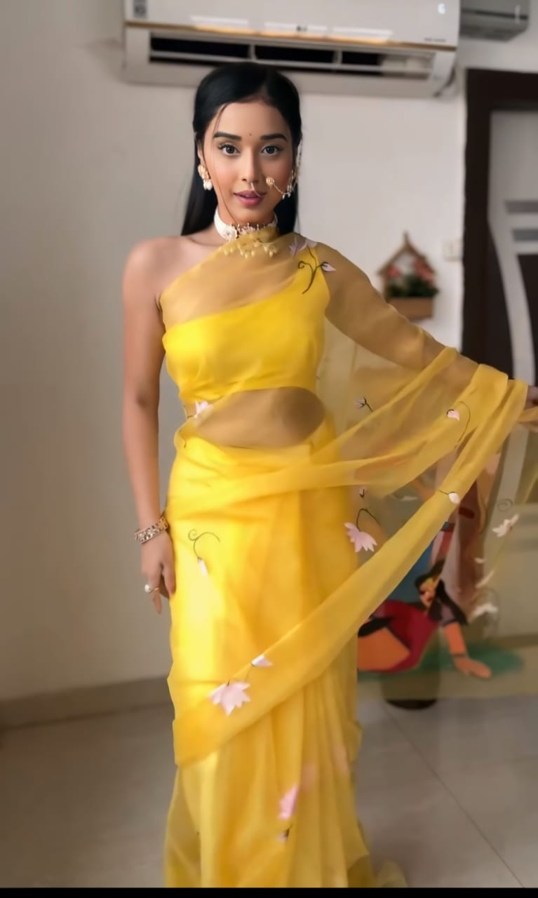 1-Minute Ready To Wear Yellow Organza Silk Saree With Unstitched Blouse.