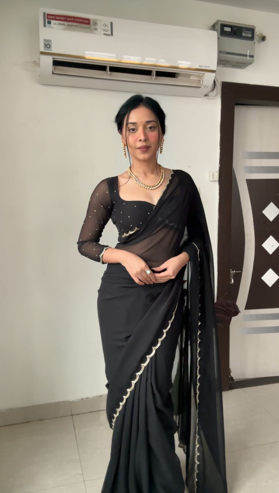 1-Min Ready To Wear Premium Fox Georgette Saree With stitched blouse-work Black