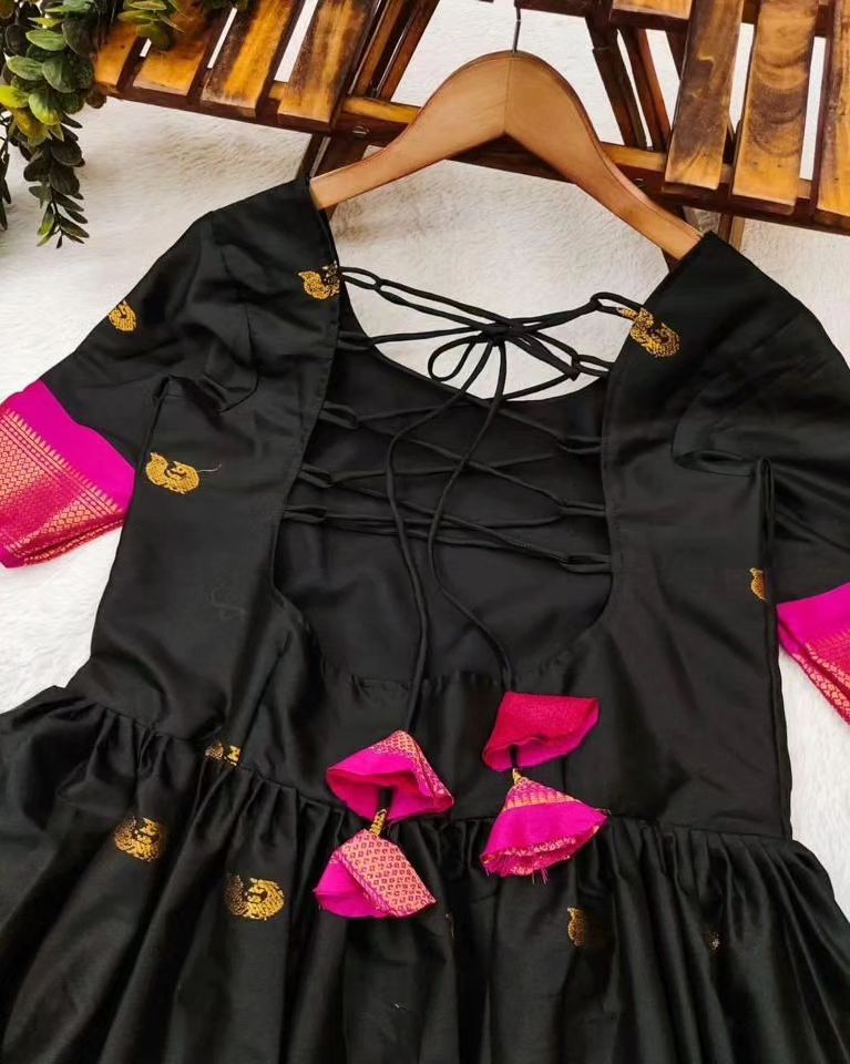 Black and Pink pallu Design CP Cotton Saree