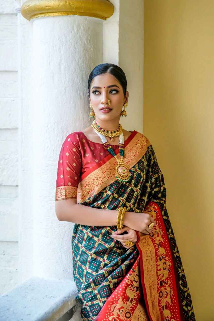 Dark Green and  Red Golden Design Padmavati Patola Silk Saree